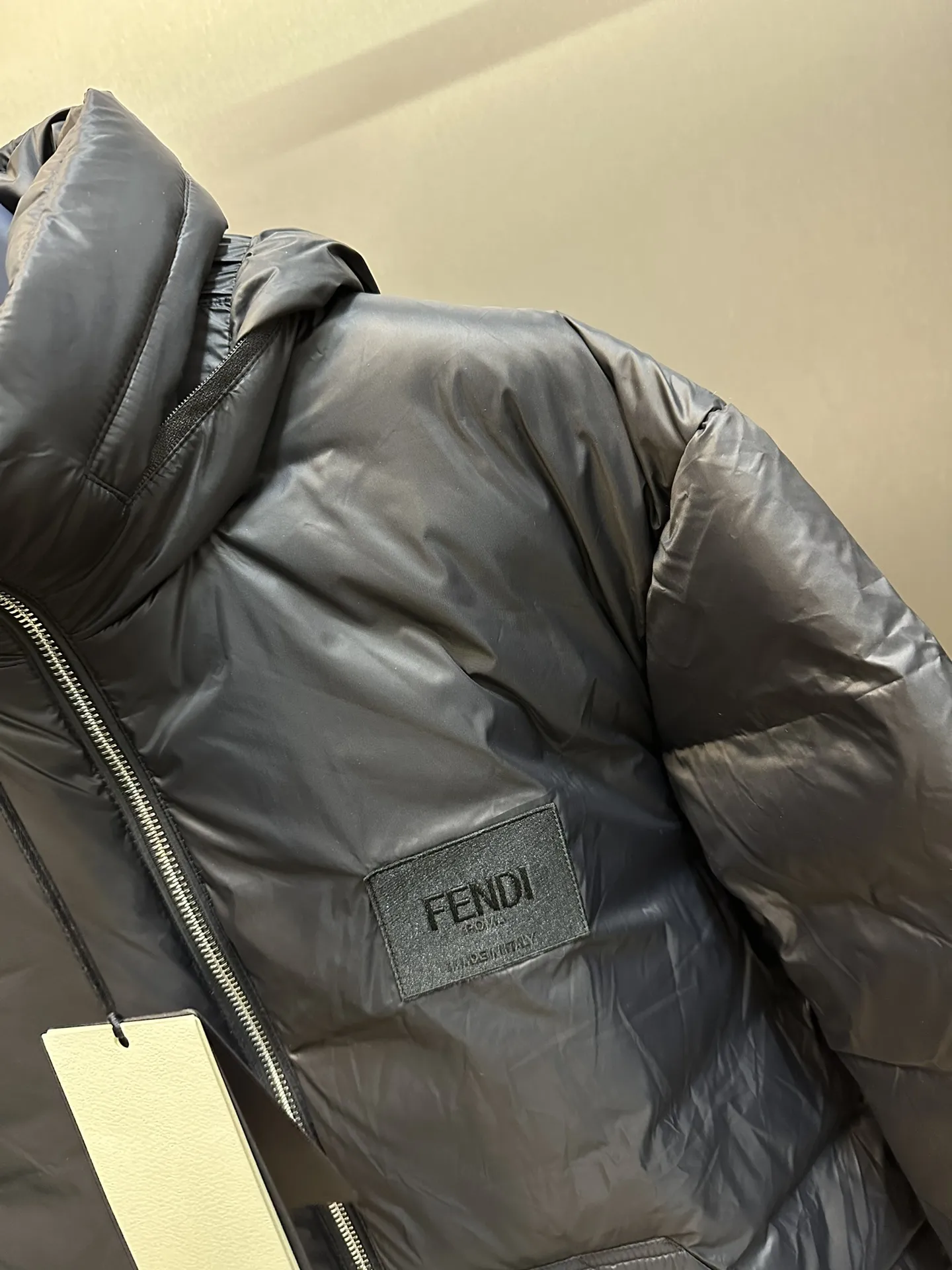 フェンディ ステファノ ピラーティ リバーシブル ダウンジャケット ミッドナイトブルー - 画像 (6)