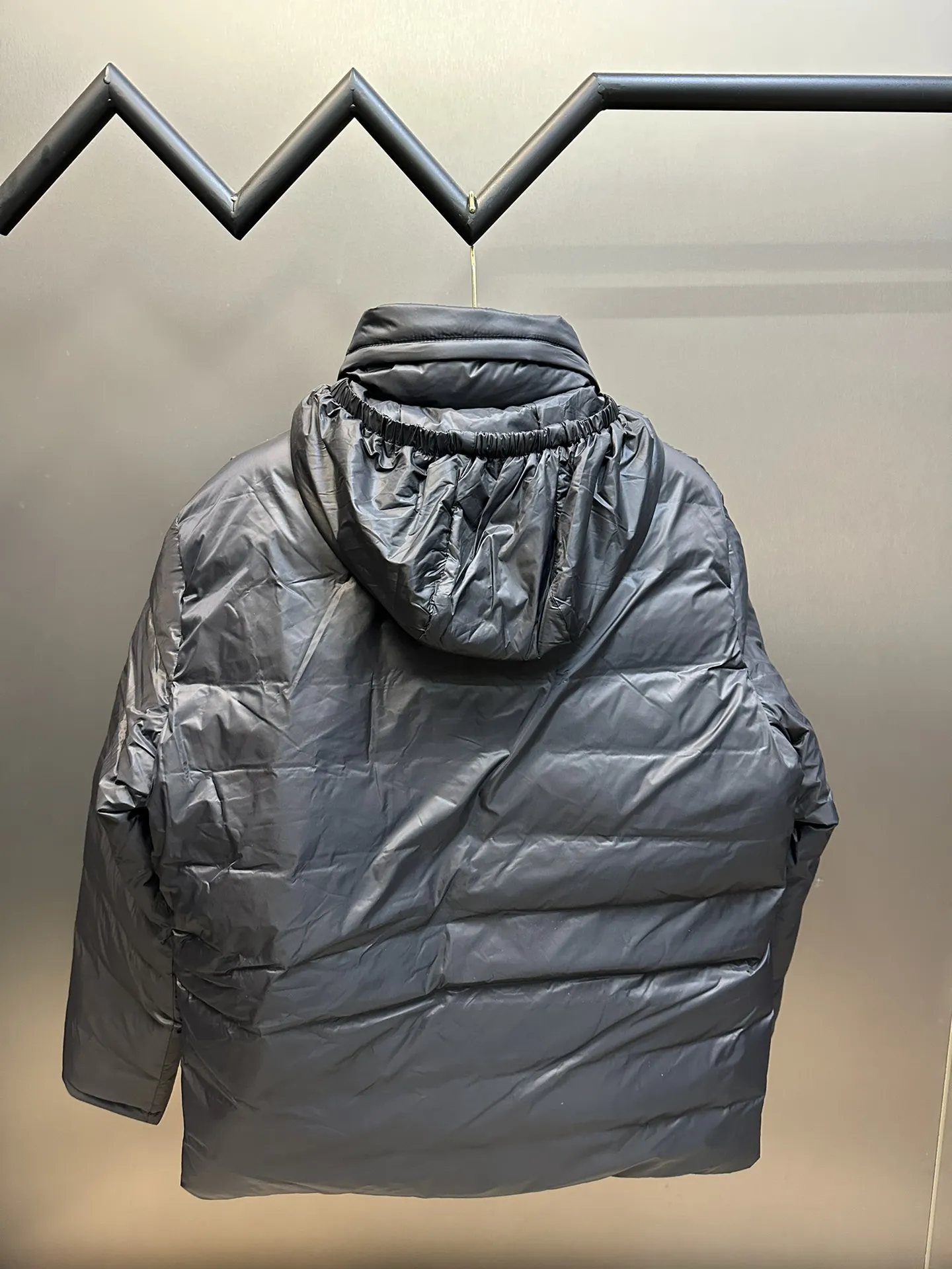 フェンディ ステファノ ピラーティ リバーシブル ダウンジャケット ミッドナイトブルー - 画像 (7)