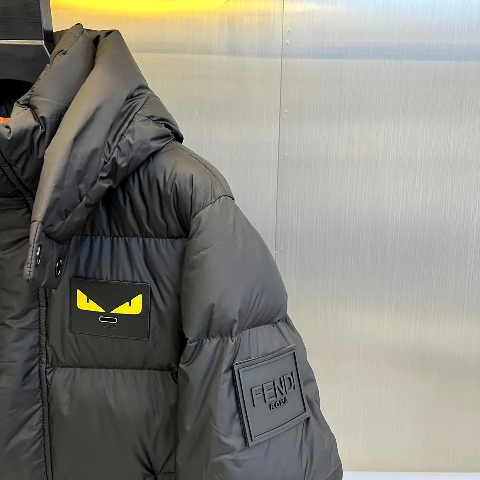 フェンディ モンスター フード付きダウンジャケット ブラック - 画像 (5)