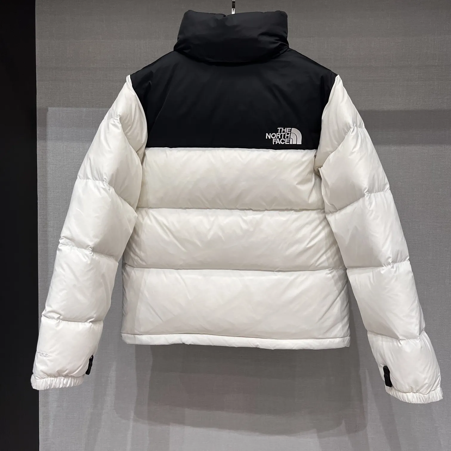 ザ・ノース・フェイス 1996 ホワイト ダウンジャケット - 画像 (4)