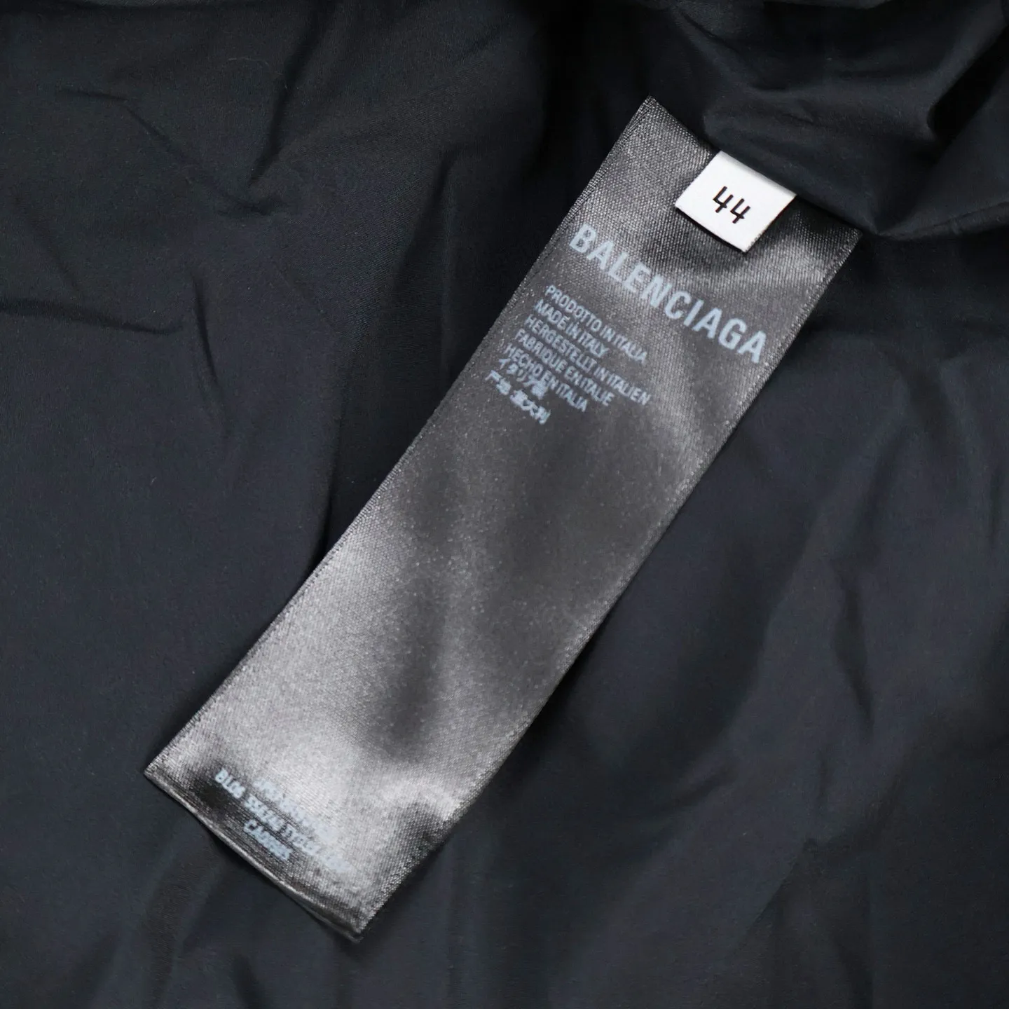 バレンシアガ タートルバック エレクトリックブルー パファー - 画像 (9)