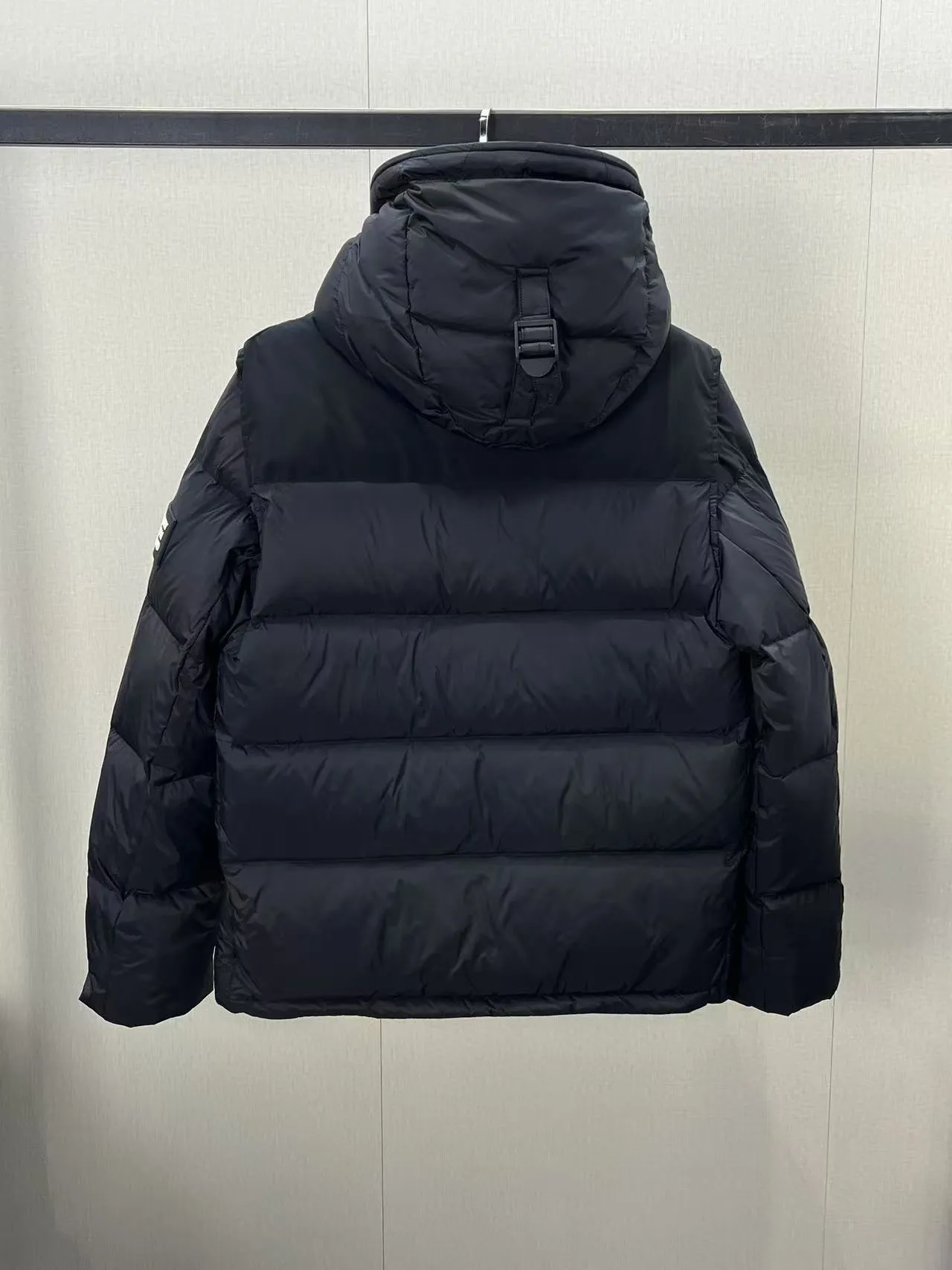 バーバリー クラシック デタッチャブルスリーブ ジャケット ブラック - 画像 (4)