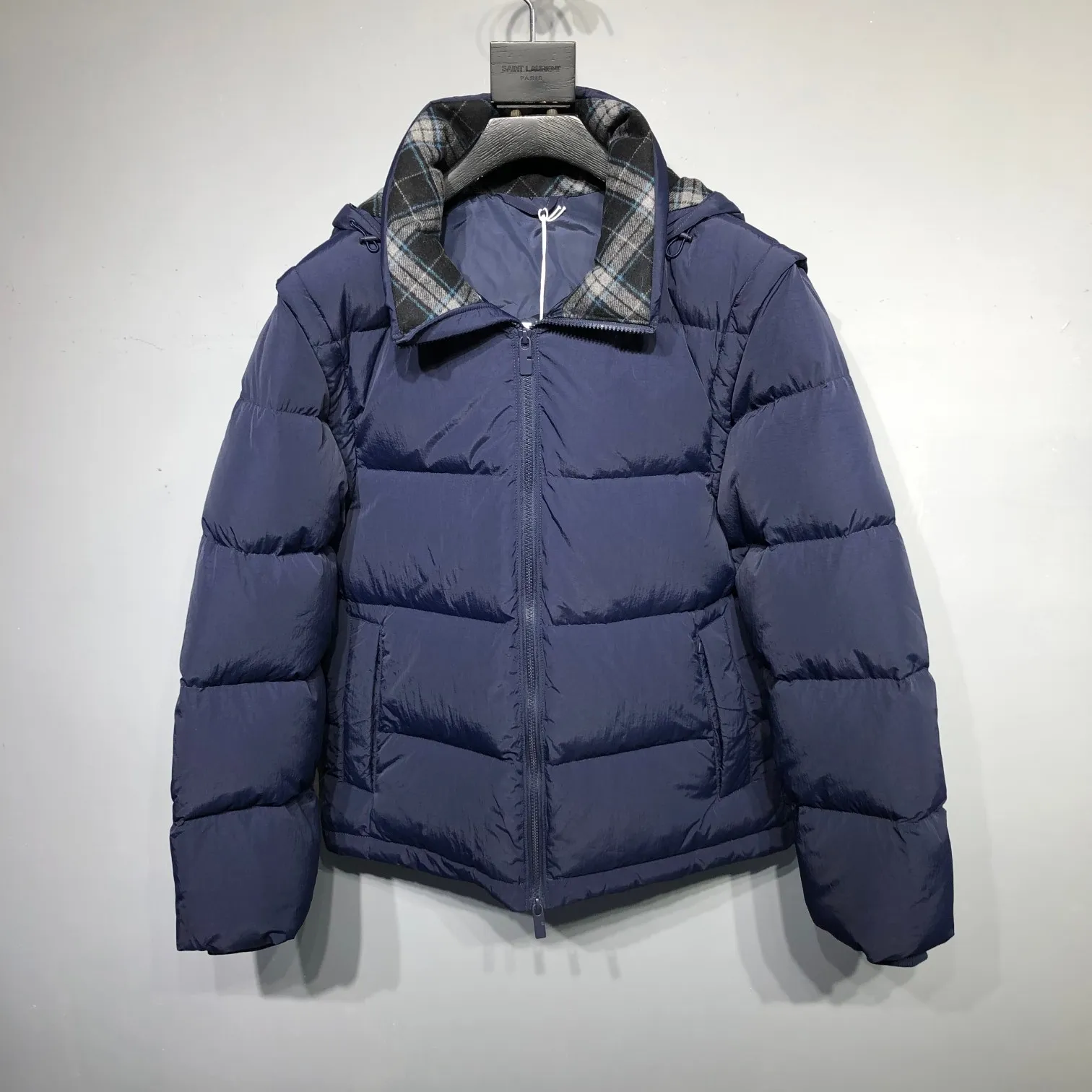 バーバリー デタッチャブルスリーブダウンジャケット ネイビー