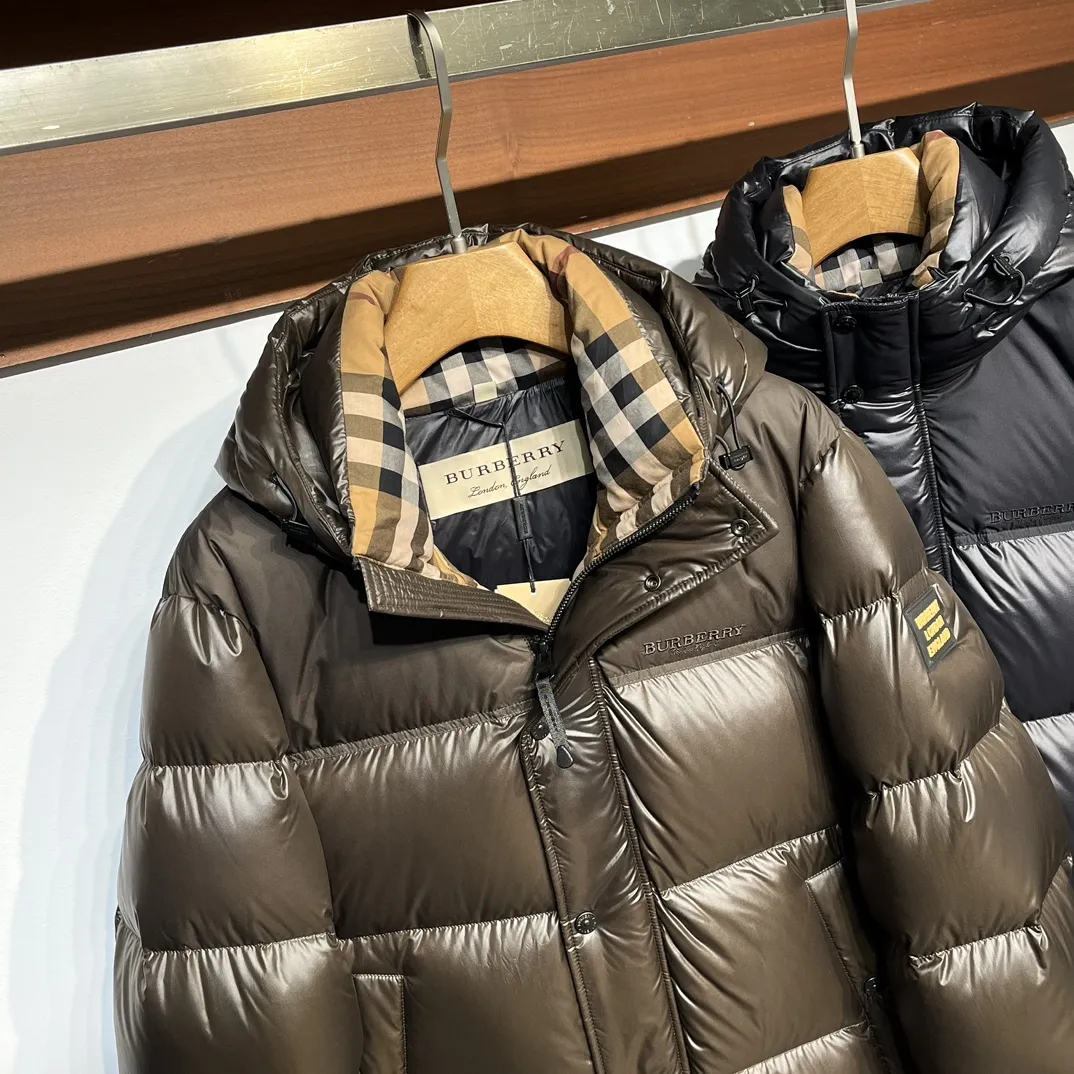 バーバリーロゴ パファージャケット ブラック フード付き - 画像 (8)