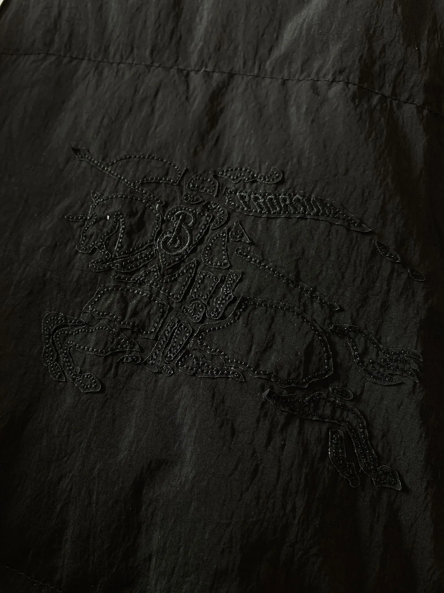 バーバリー クラシックチェック リバーシブル パファーベージュ - 画像 (7)