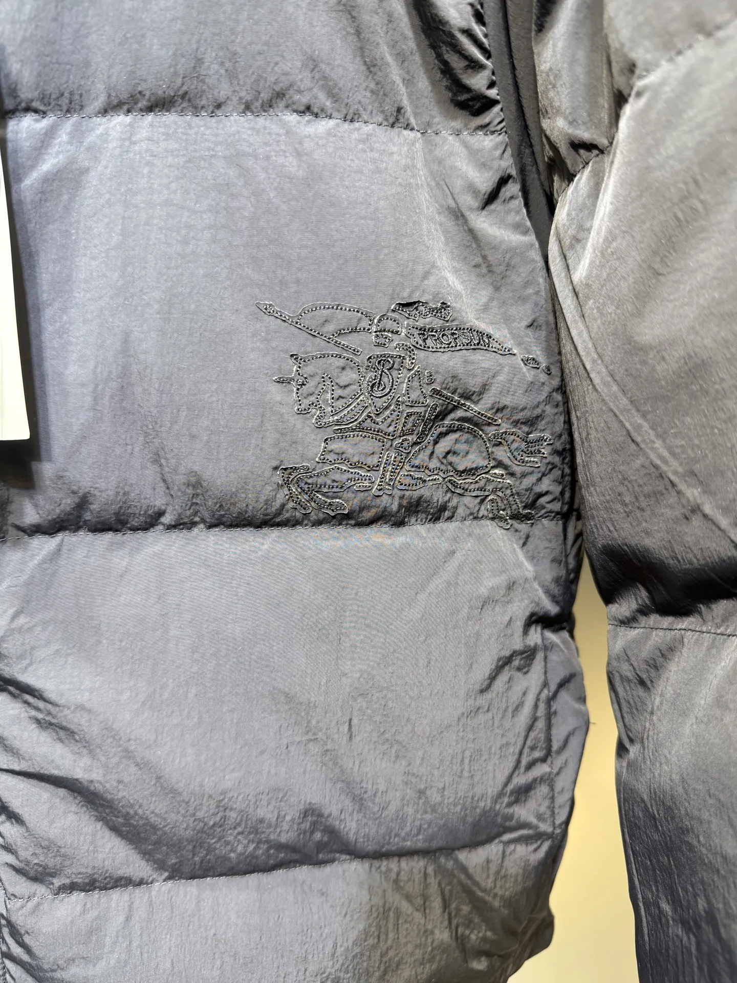 バーバリー クラシック チェック柄 ダウンジャケット ベージュ - 画像 (8)