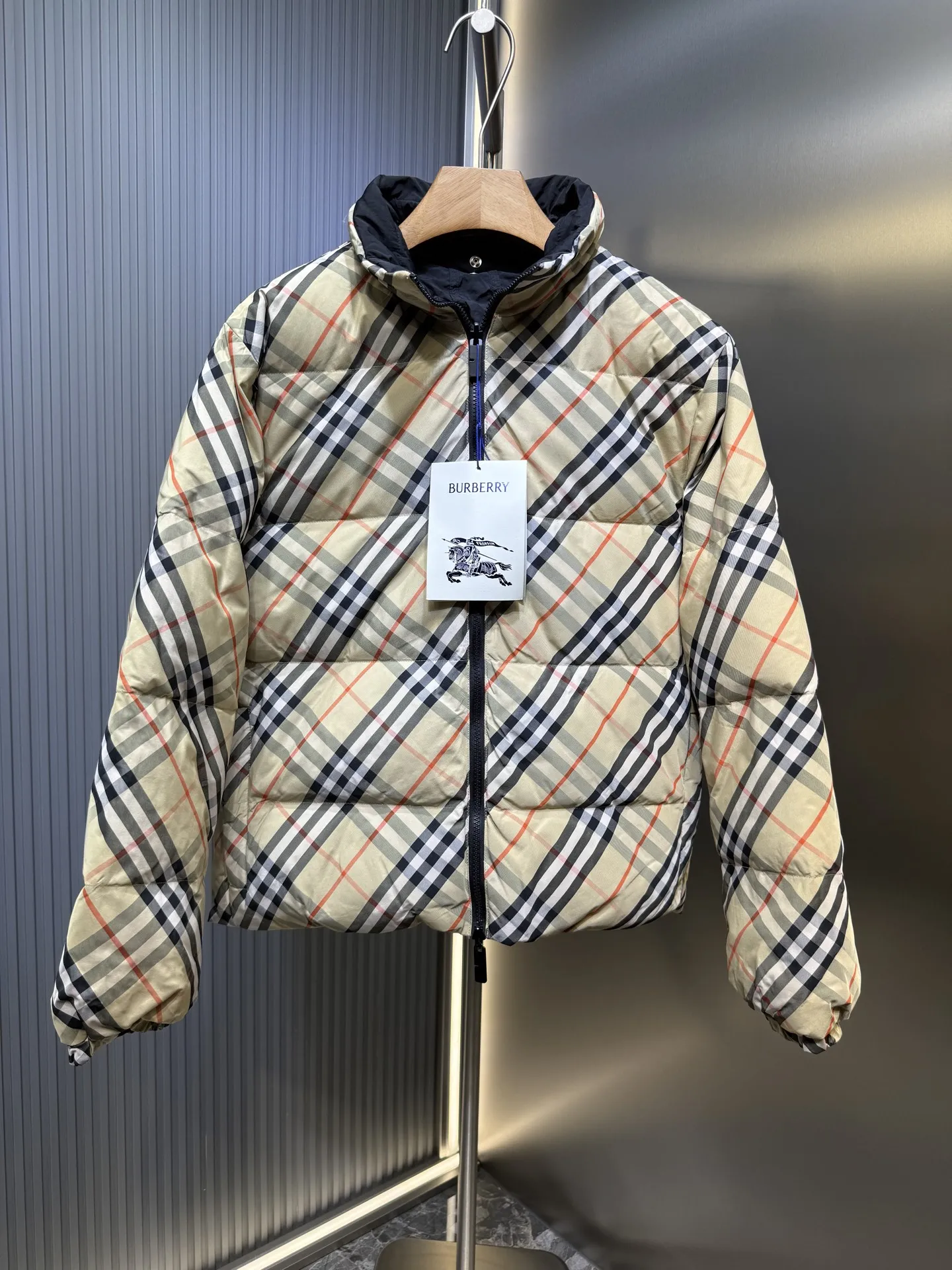 バーバリー クラシックチェック柄キルティングジャケット ベージュ
