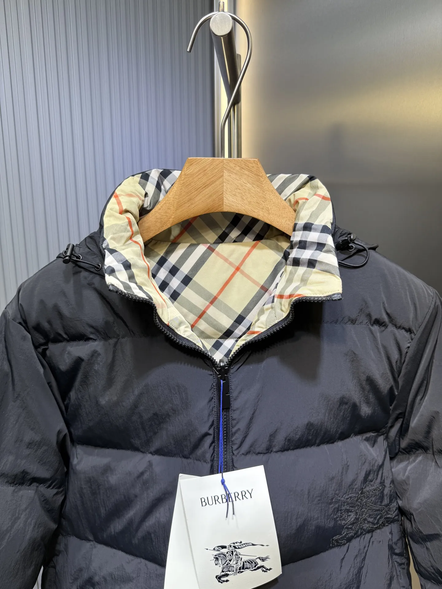 バーバリー クラシックチェック柄キルティングジャケット ベージュ - 画像 (8)