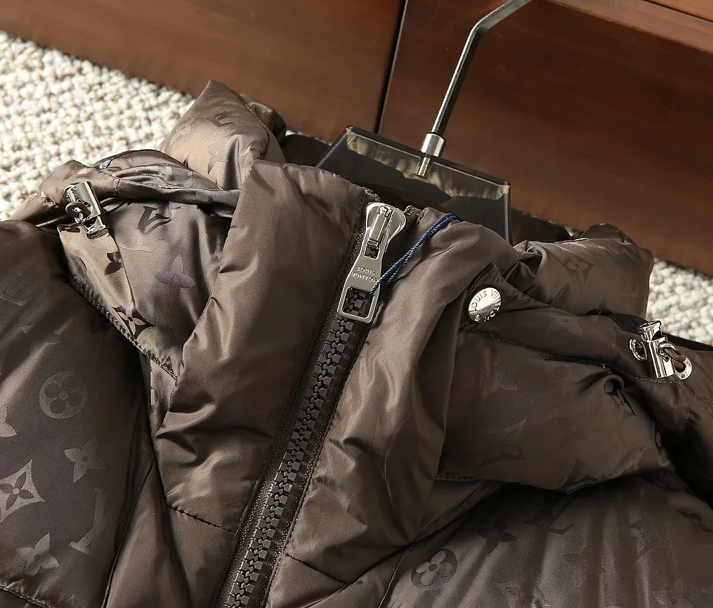 ルイ・ヴィトン LV ダウンジャケット ブラウン フード付き - 画像 (5)