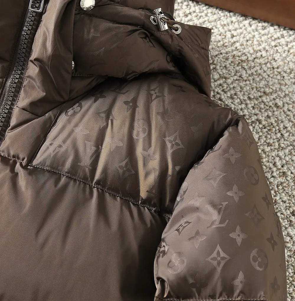 ルイ・ヴィトン LV ダウンジャケット ブラウン フード付き - 画像 (7)