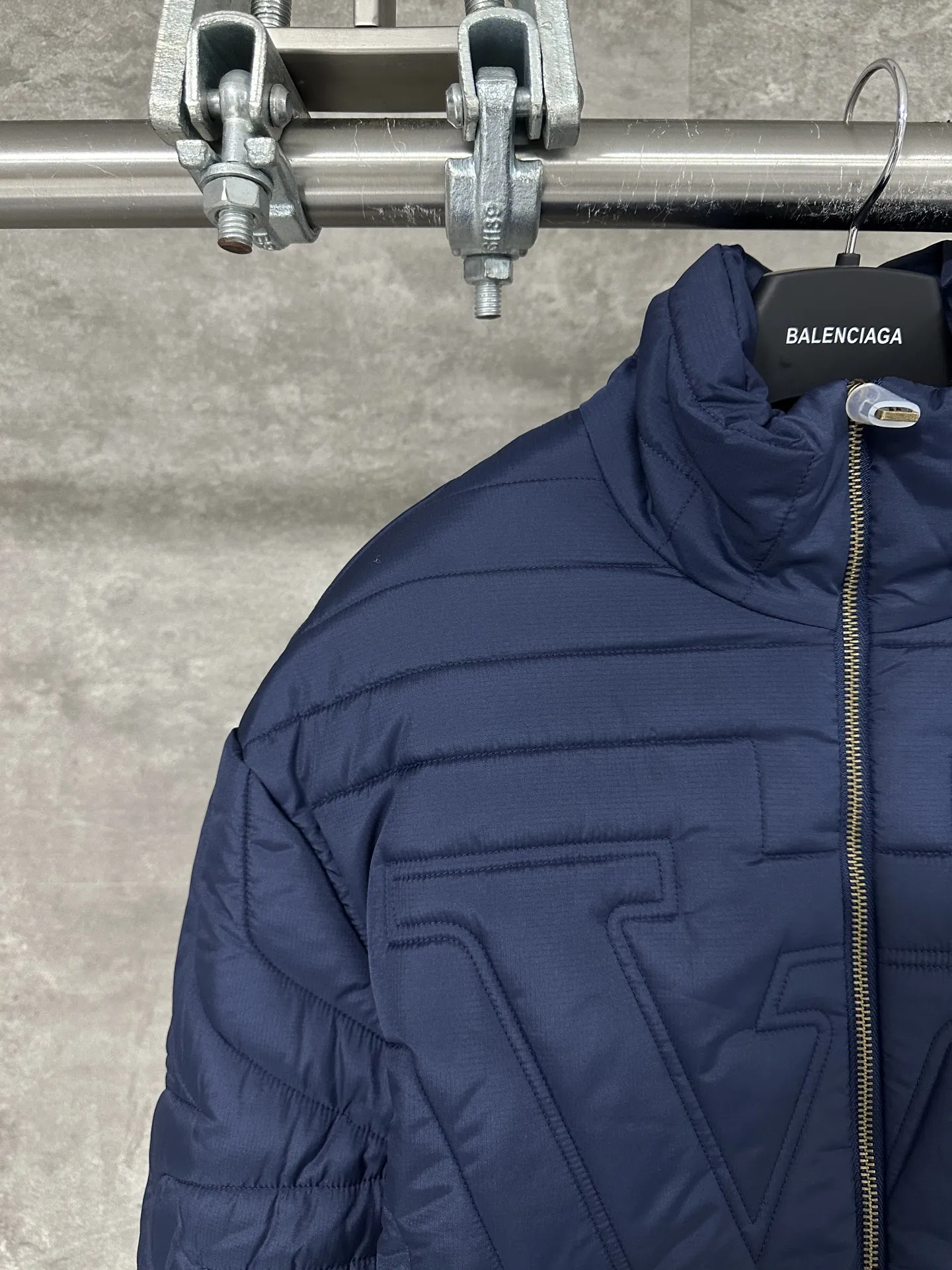 ルイ・ヴィトン キルティングウエストジャケット ブルーモノグラム - 画像 (3)