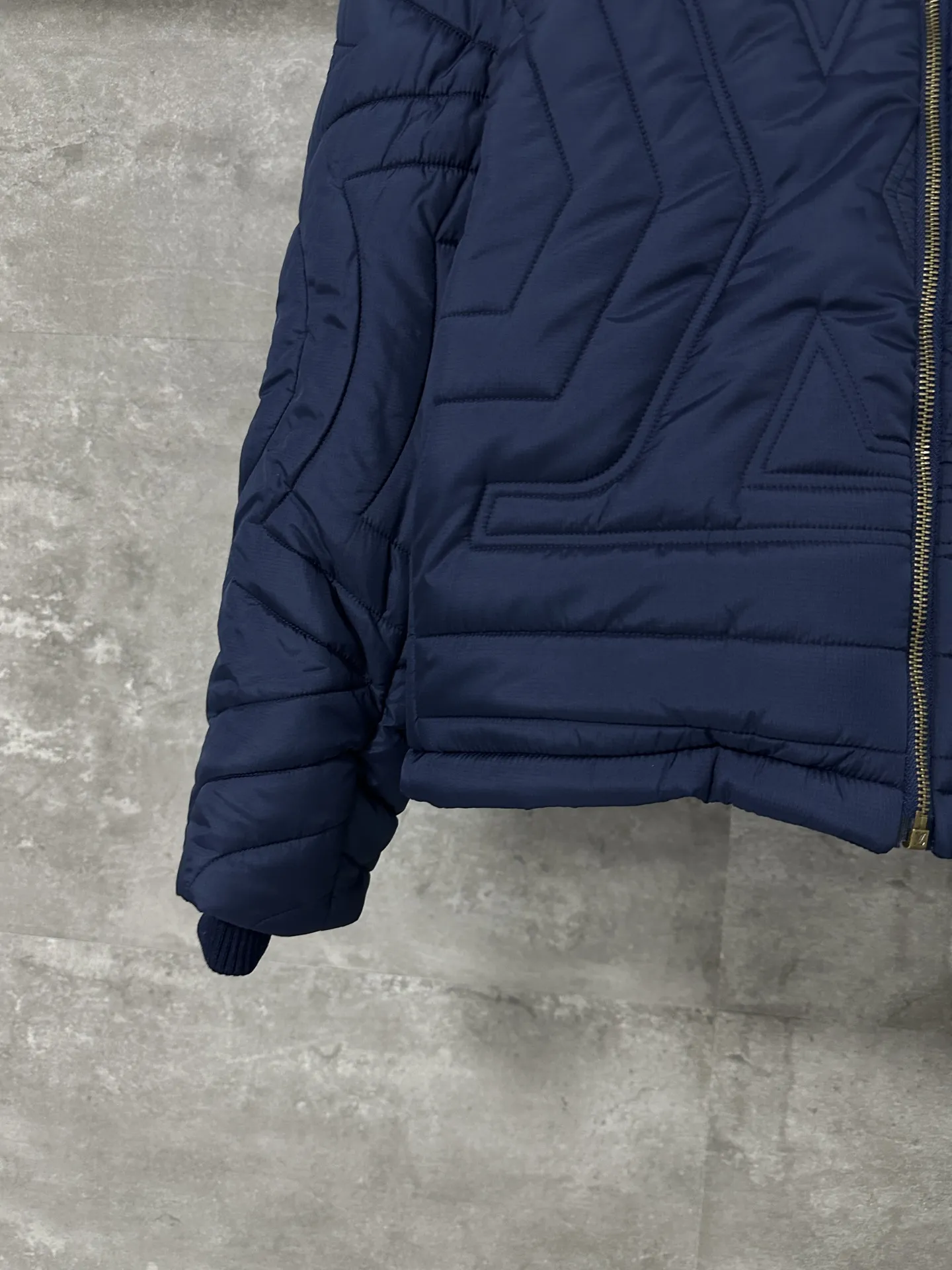 ルイ・ヴィトン キルティングウエストジャケット ブルーモノグラム - 画像 (7)