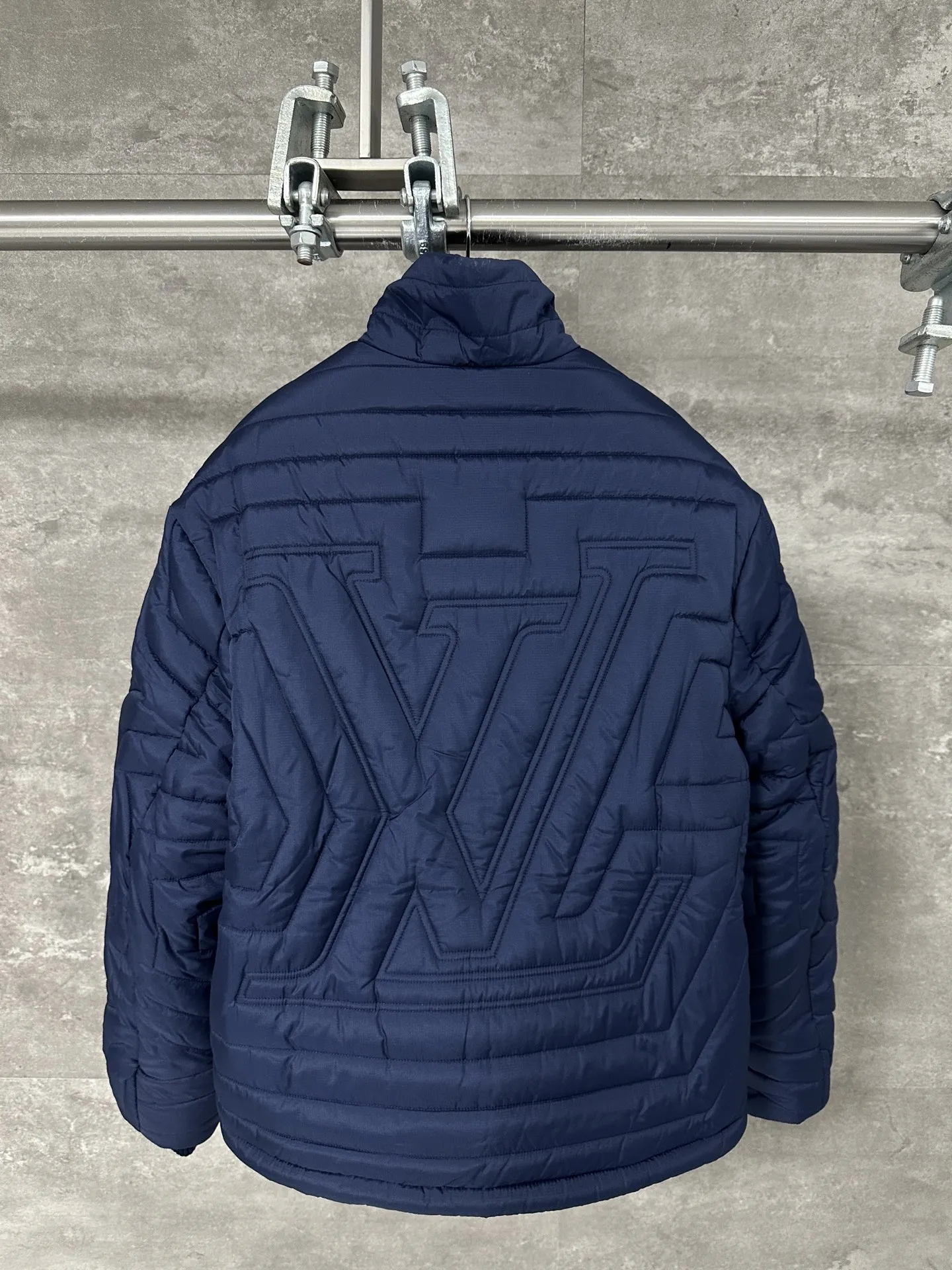 ルイ・ヴィトン キルティングウエストジャケット ブルーモノグラム - 画像 (8)