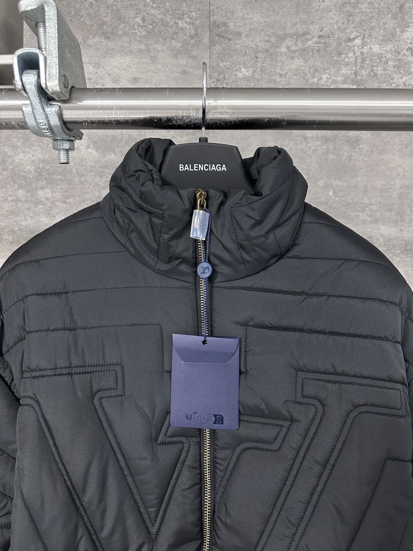 ルイ・ヴィトン キルティングウエストジャケット ブラック - 画像 (3)