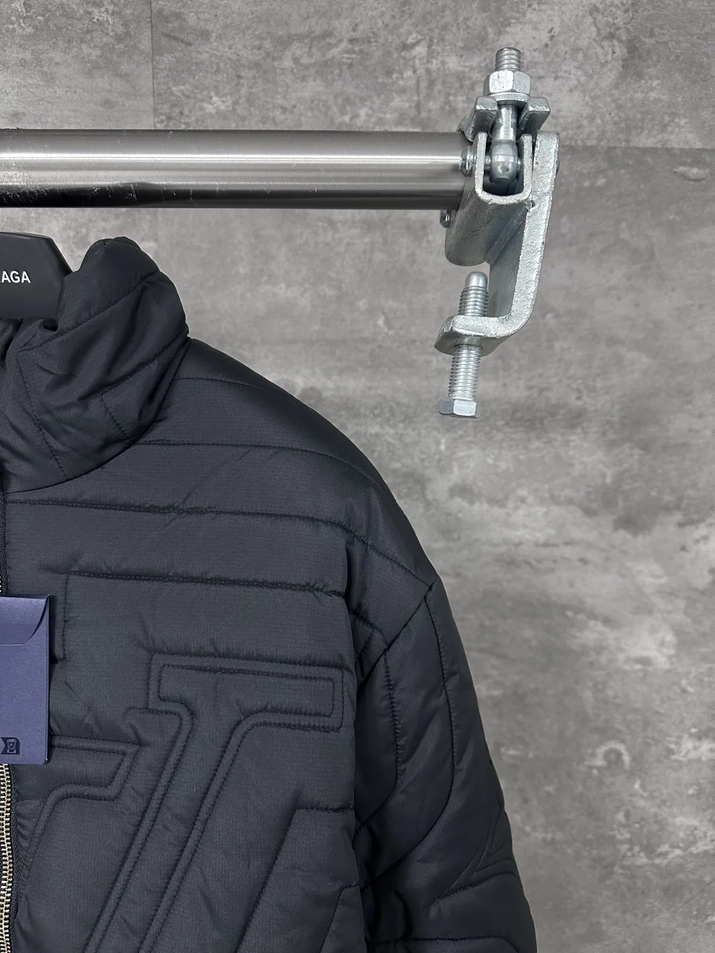 ルイ・ヴィトン キルティングウエストジャケット ブラック - 画像 (5)