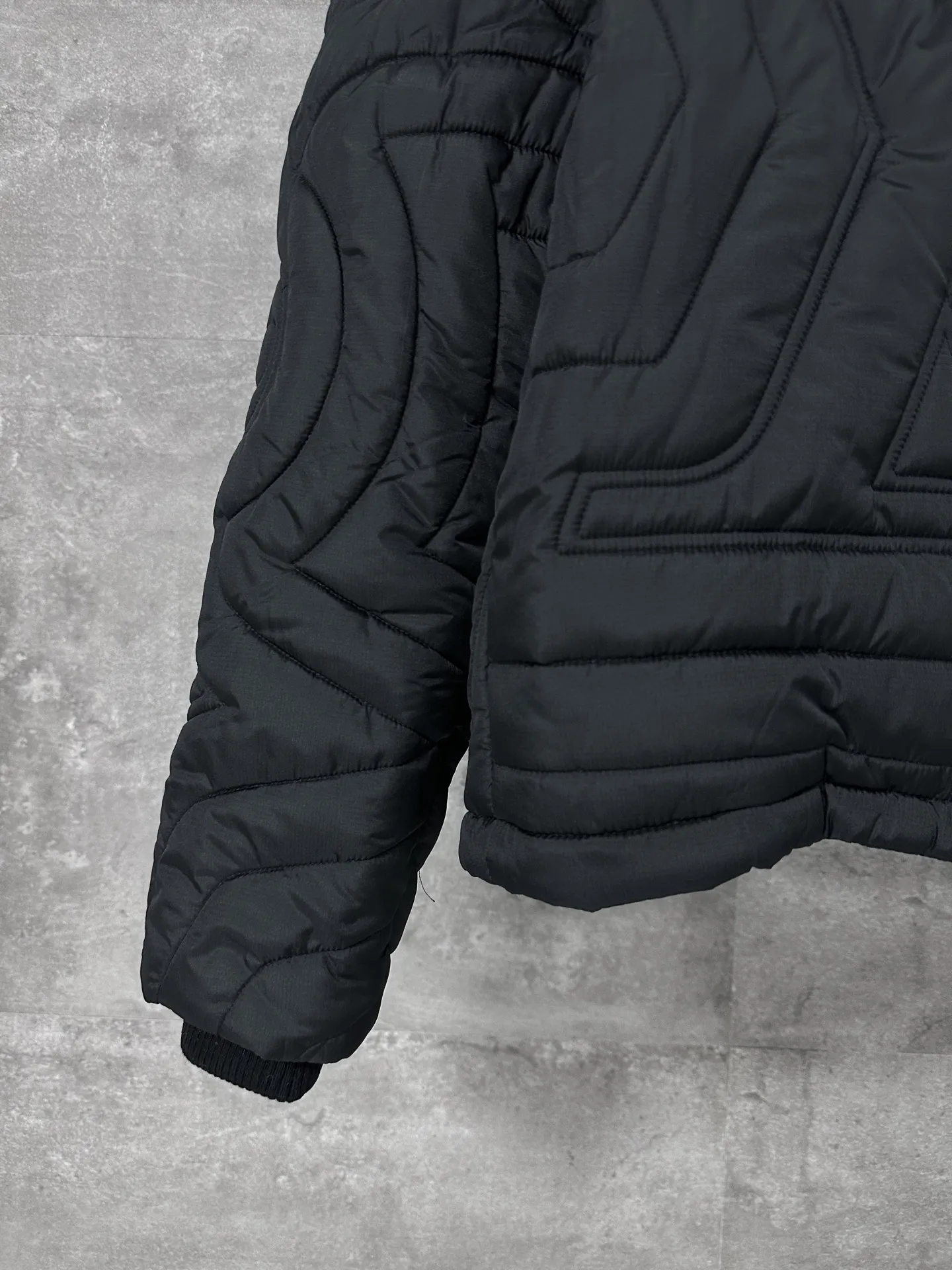 ルイ・ヴィトン キルティングウエストジャケット ブラック - 画像 (8)