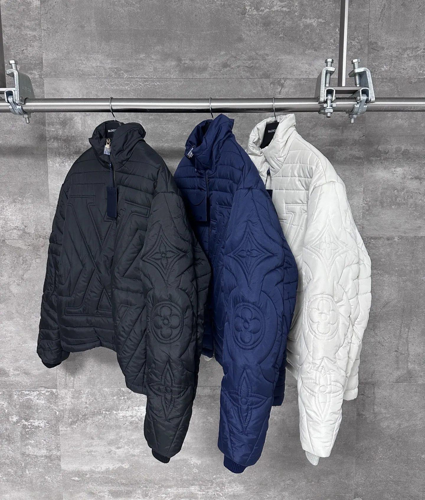 ルイ・ヴィトン キルティングウエストジャケット ブラック - 画像 (10)