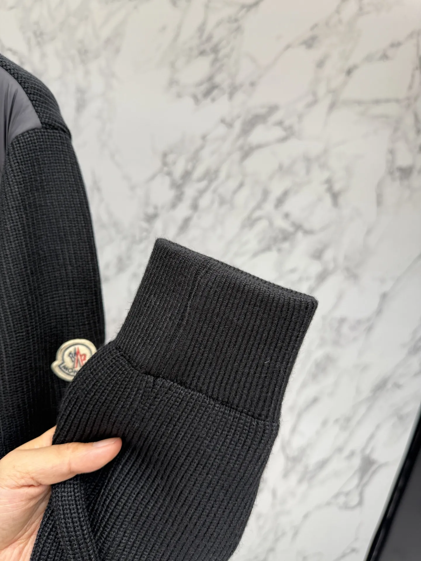 モンクレール グルノーブル ダウンジャケット ブラック ニット - 画像 (7)