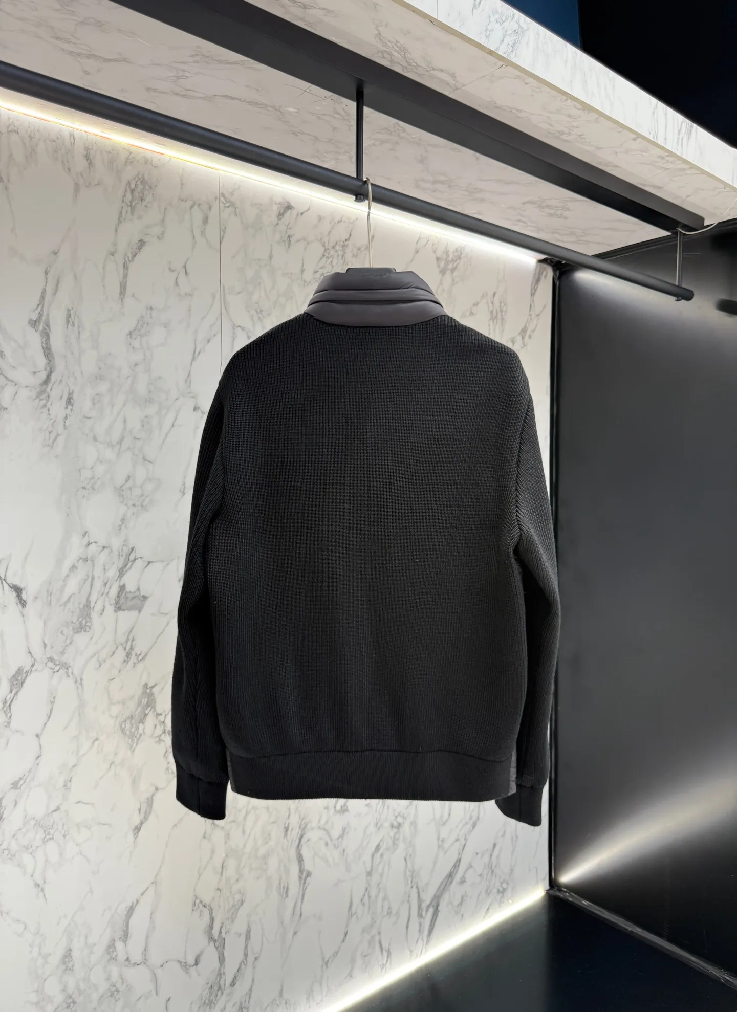 モンクレール グルノーブル ダウンジャケット ブラック ニット - 画像 (10)