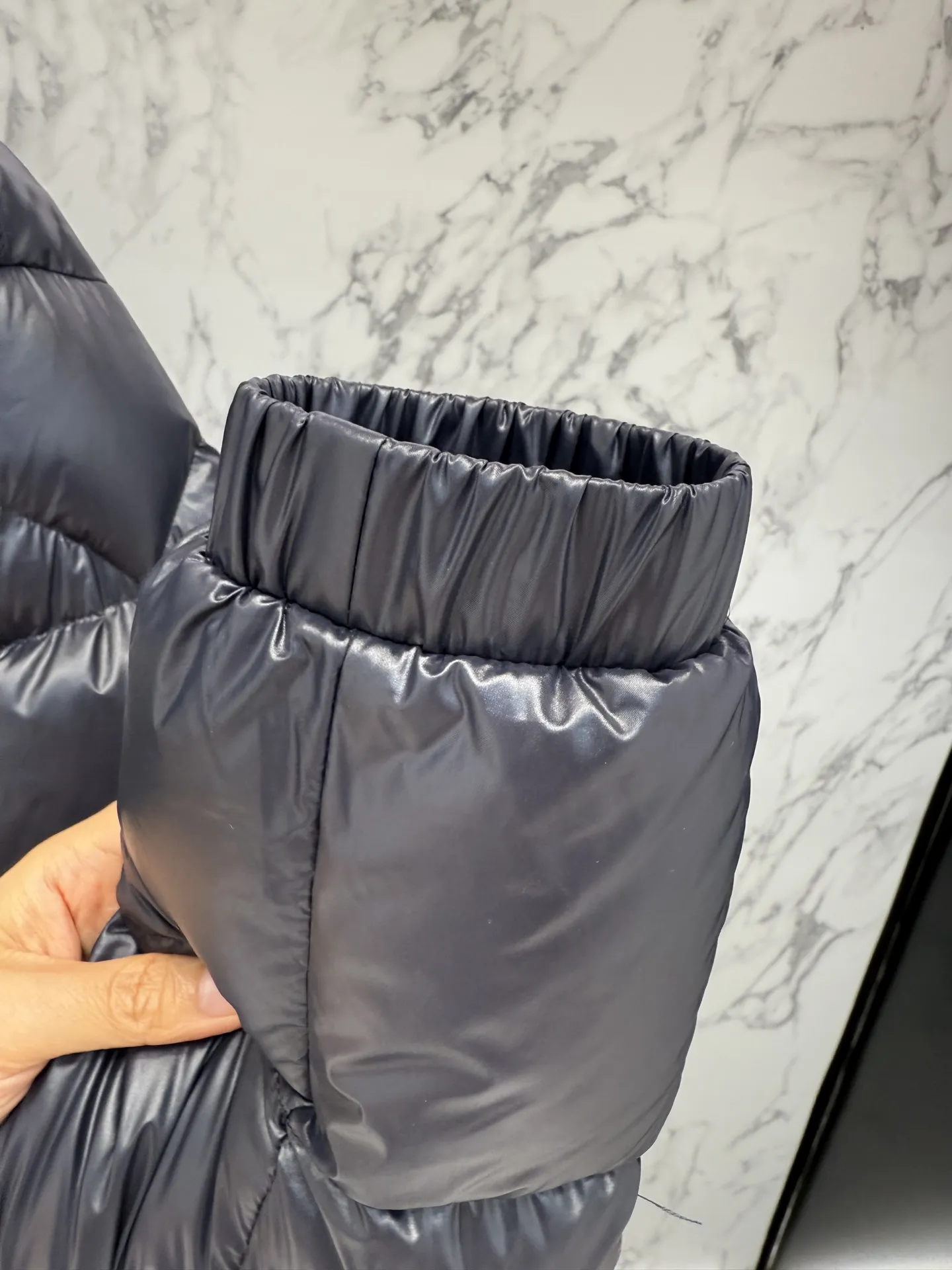 モンクレール グルノーブル ダウンジャケット ブラック パファー - 画像 (7)