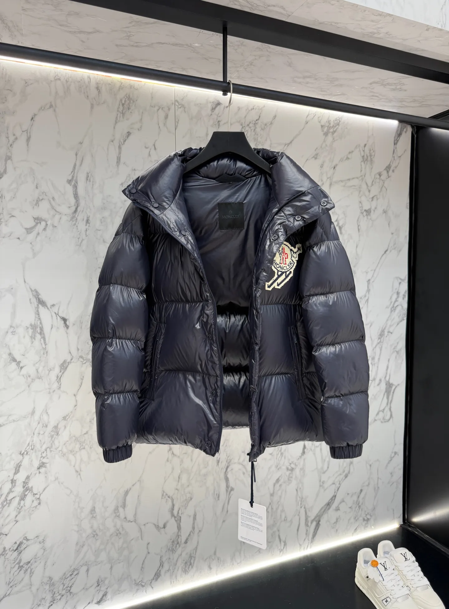 モンクレール グルノーブル ダウンジャケット ブラック パファー - 画像 (8)