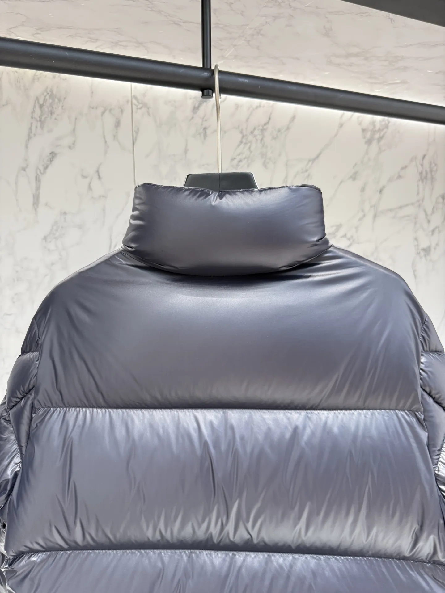 モンクレール グルノーブル ダウンジャケット ブラック パファー - 画像 (9)