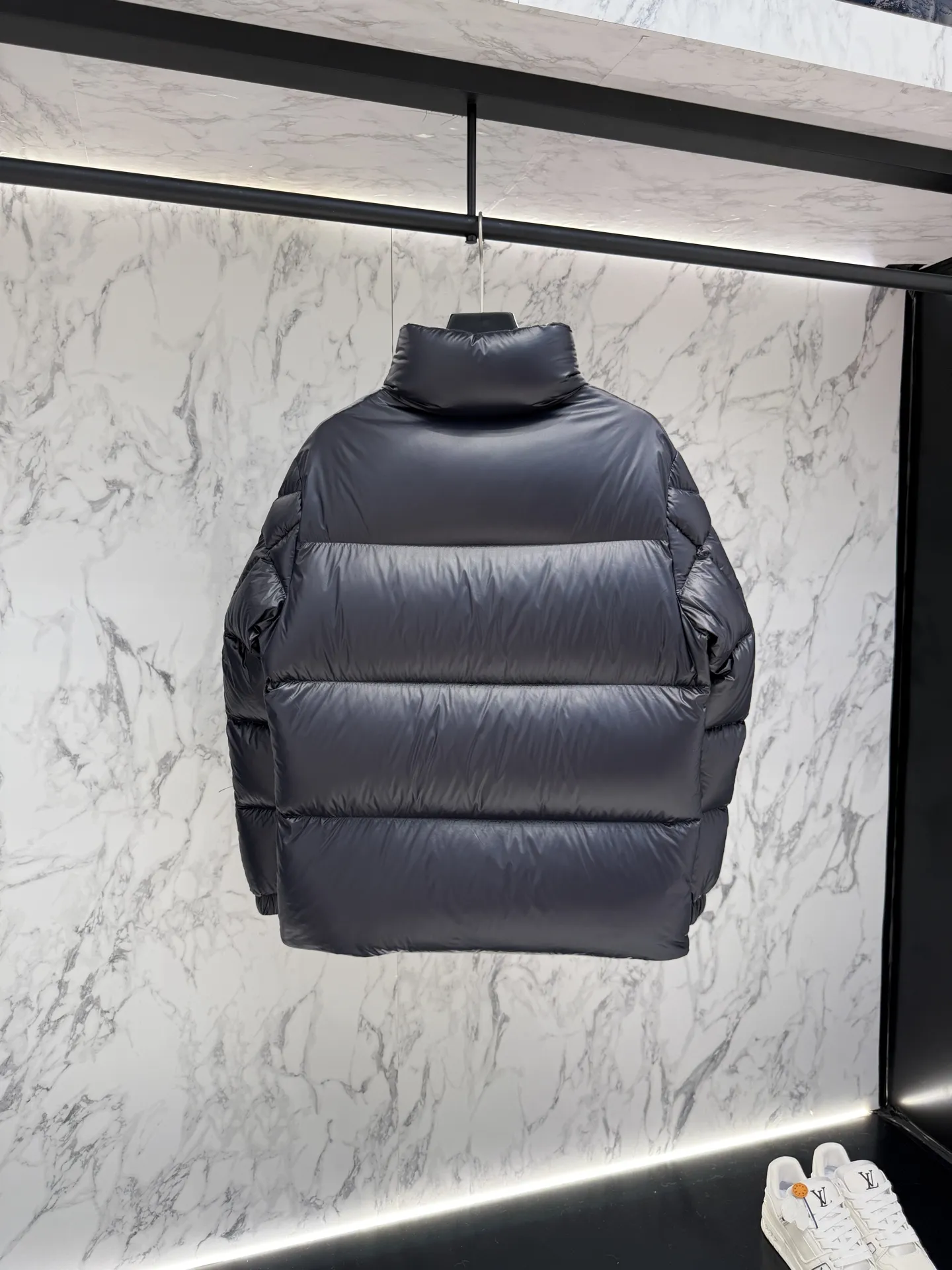 モンクレール グルノーブル ダウンジャケット ブラック パファー - 画像 (10)