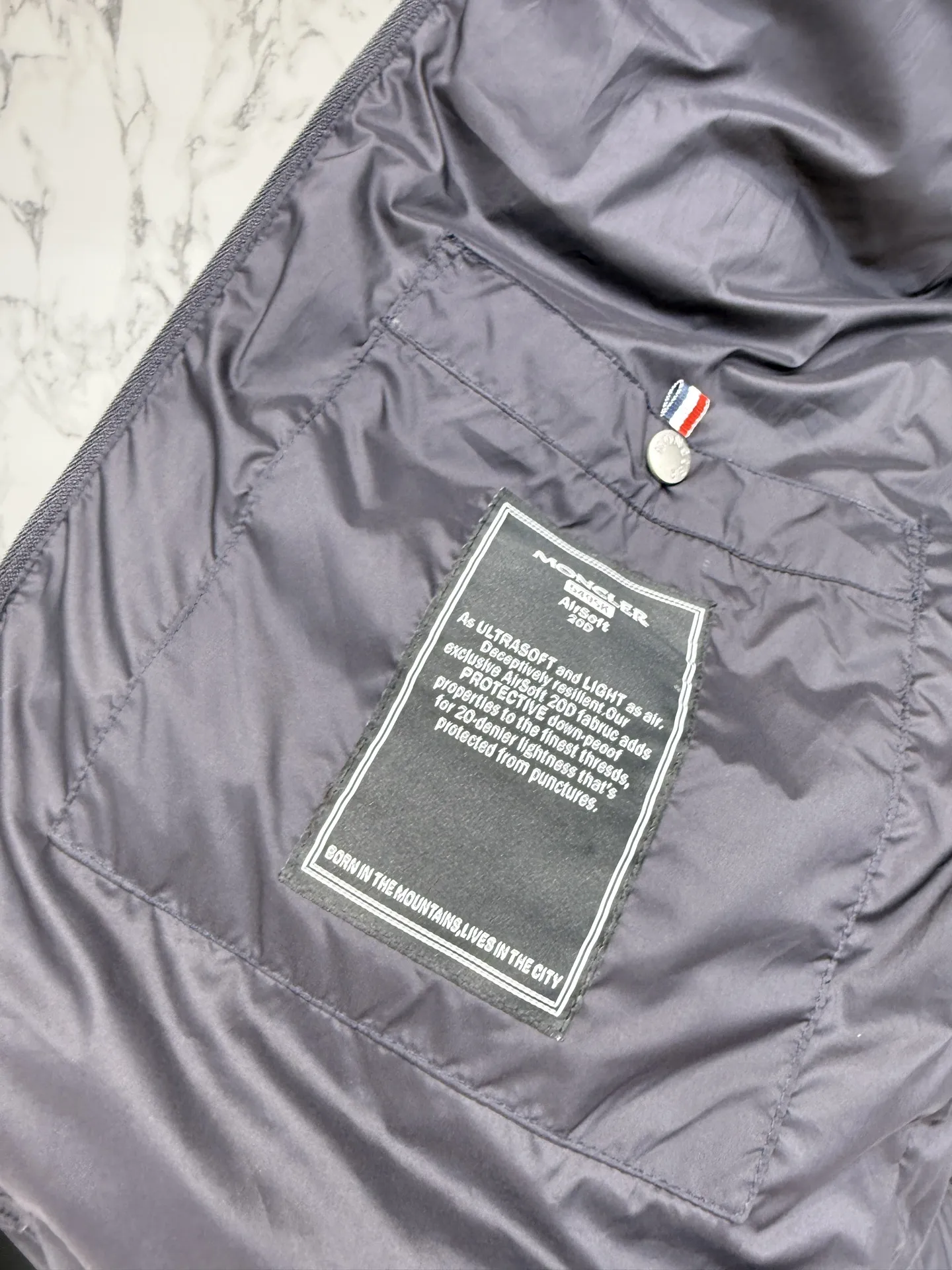 モンクレール グルノーブル ダウンベスト ブラック キルティング - 画像 (8)