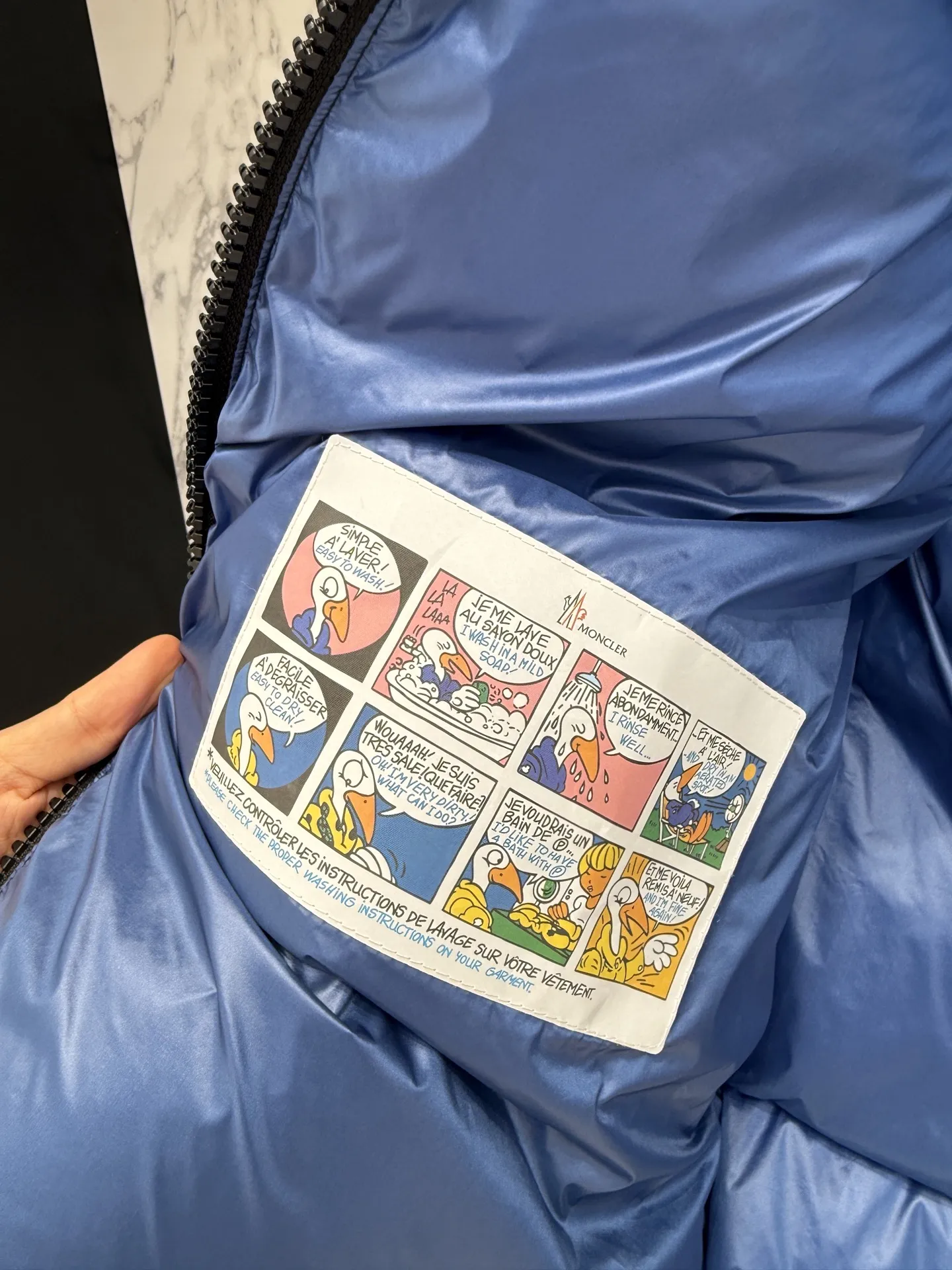 モンクレール 2025 シリーズ ブラック ダウンベスト - 画像 (7)