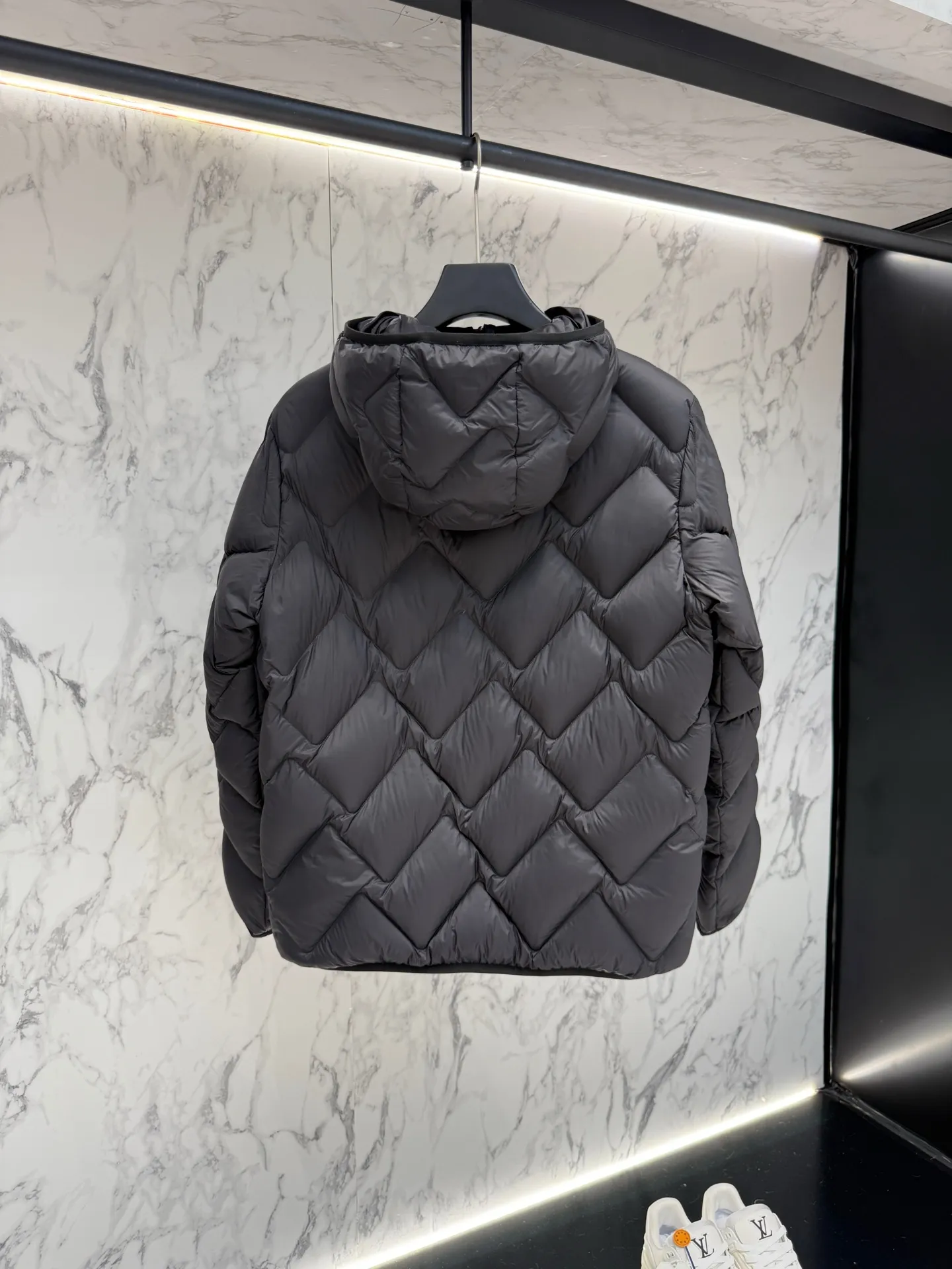 モンクレール グルノーブル R8057 ブラック ダウンジャケット - 画像 (10)