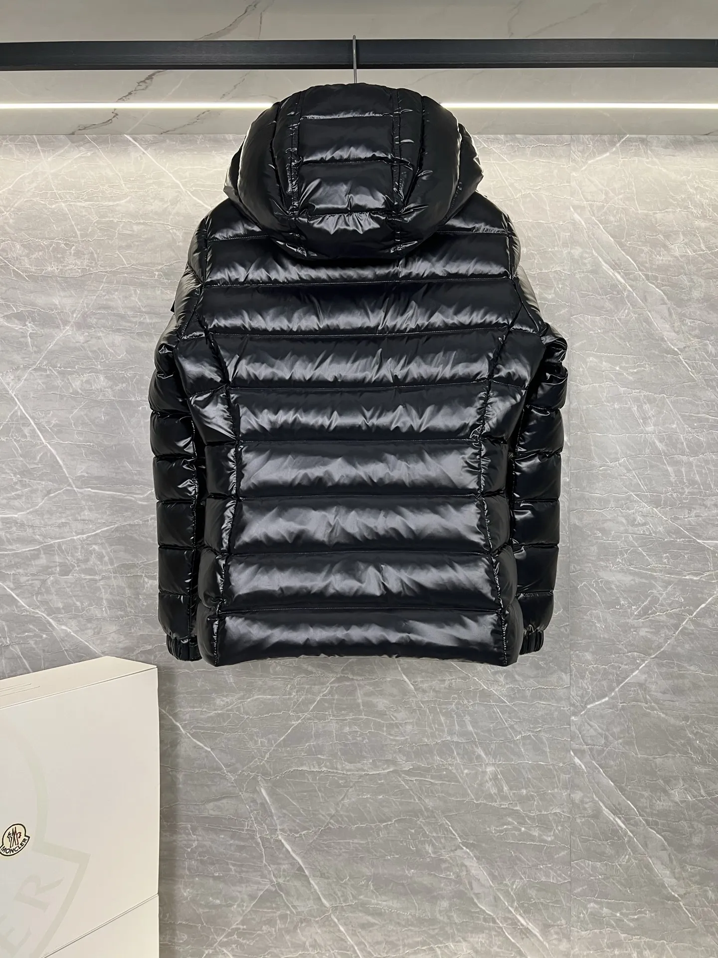 モンクレール バディ レディース ダウンジャケット ブラック ショート丈 - 画像 (6)