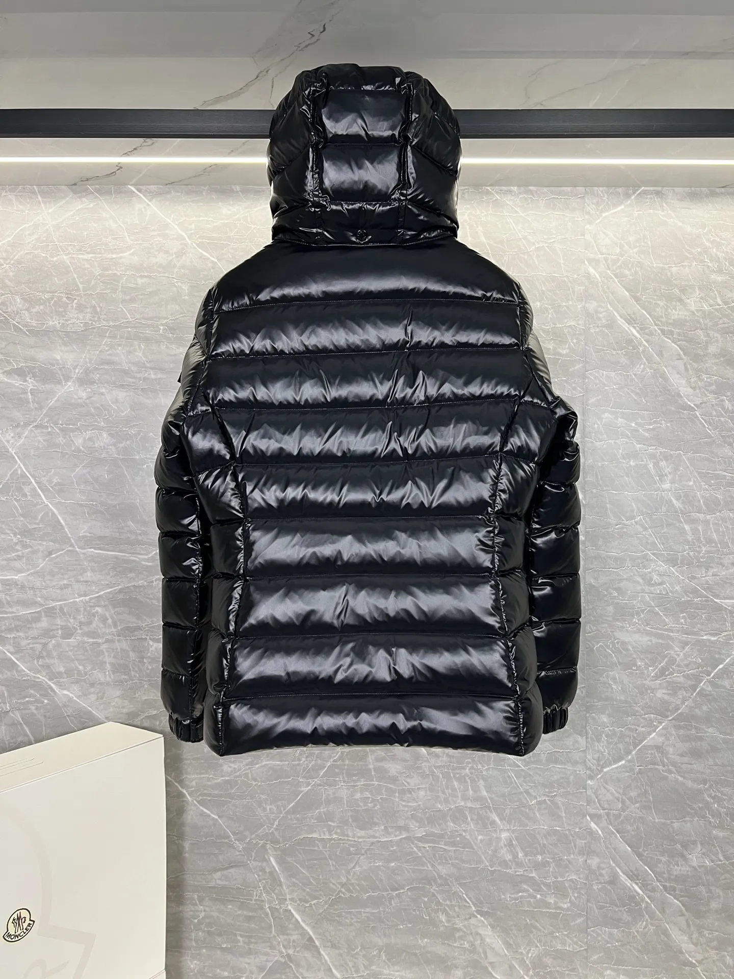 モンクレール バディ レディース ダウンジャケット ブラック ショート丈 - 画像 (10)