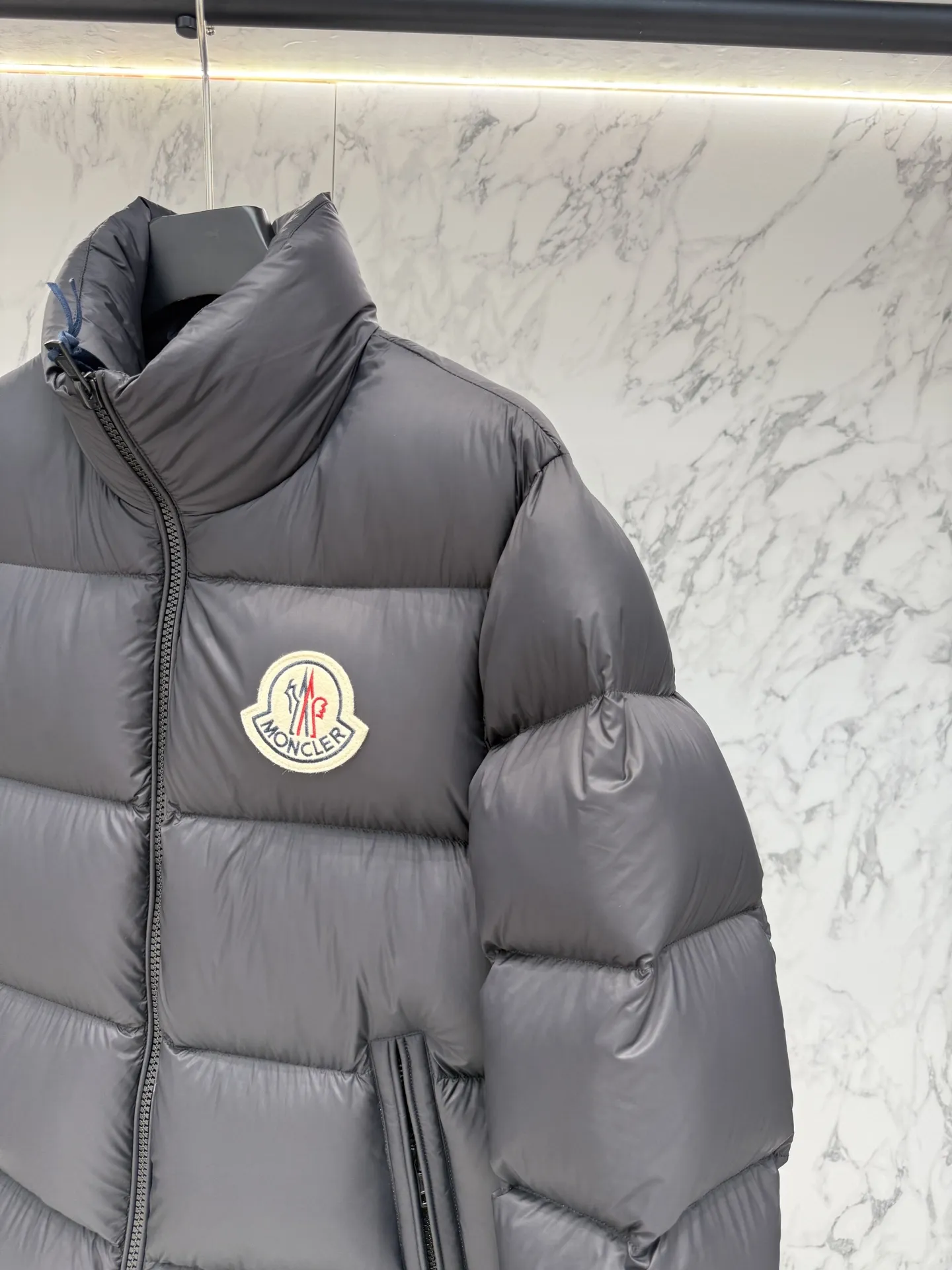 モンクレール グルノーブル ダウンジャケット ブラック パファー - 画像 (7)