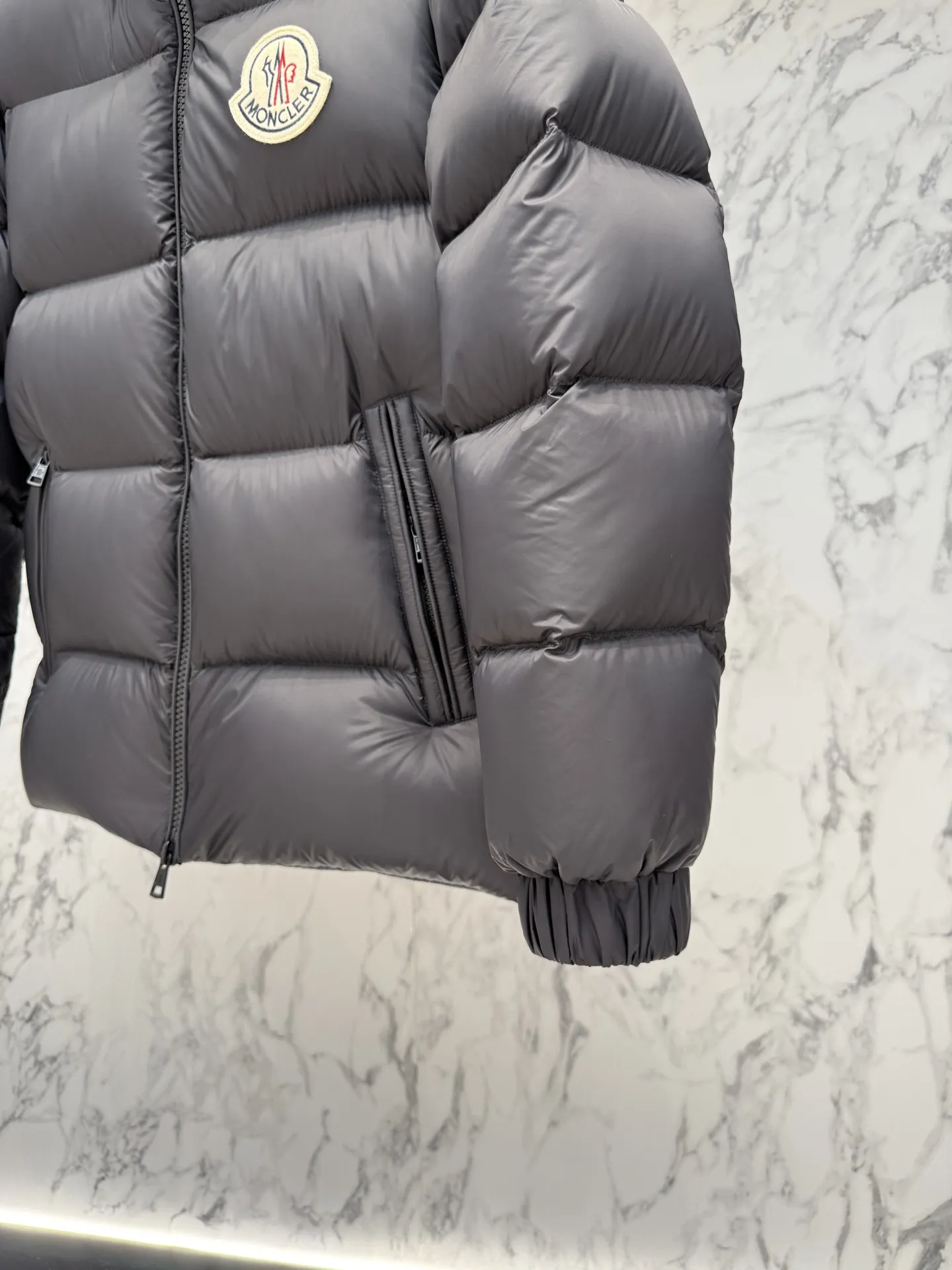 モンクレール グルノーブル ダウンジャケット ブラック パファー - 画像 (8)
