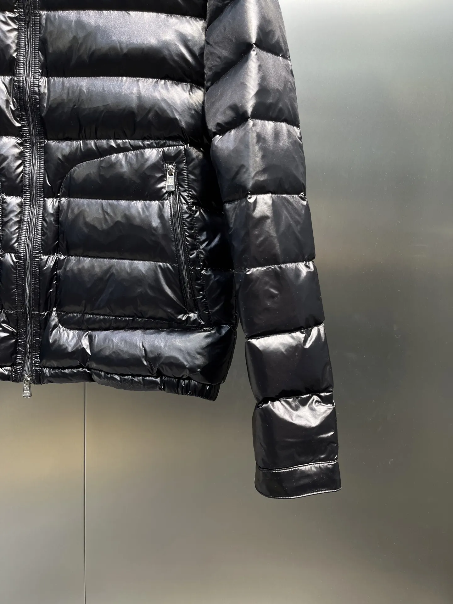 モンクレール ロングセゾン ダウンジャケット ブラック キルティング - 画像 (5)