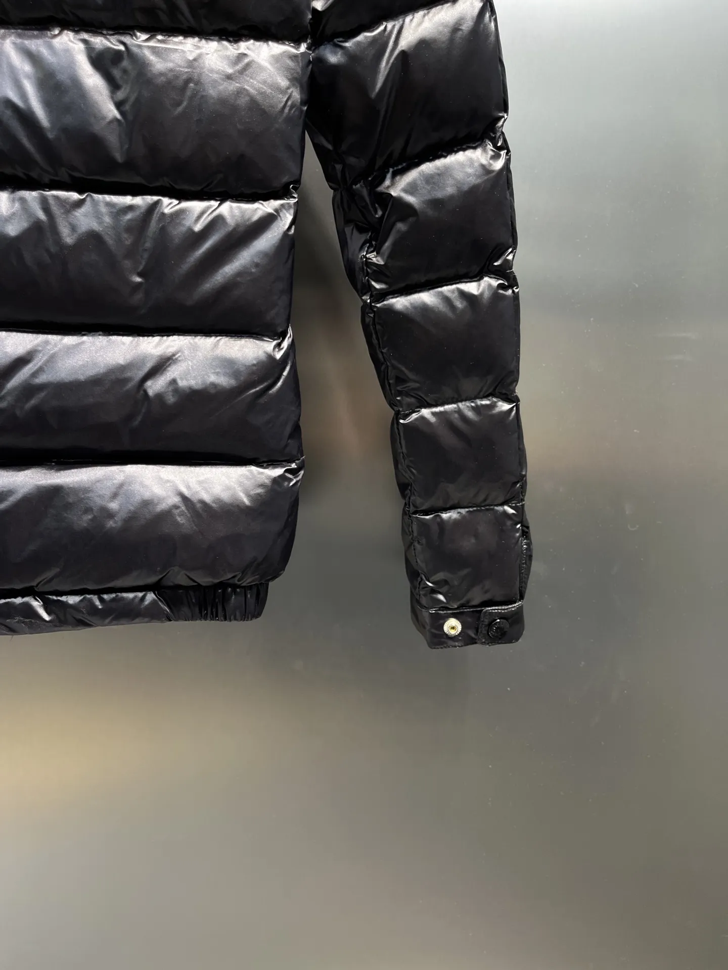 モンクレール ロングセゾン ダウンジャケット ブラック キルティング - 画像 (7)