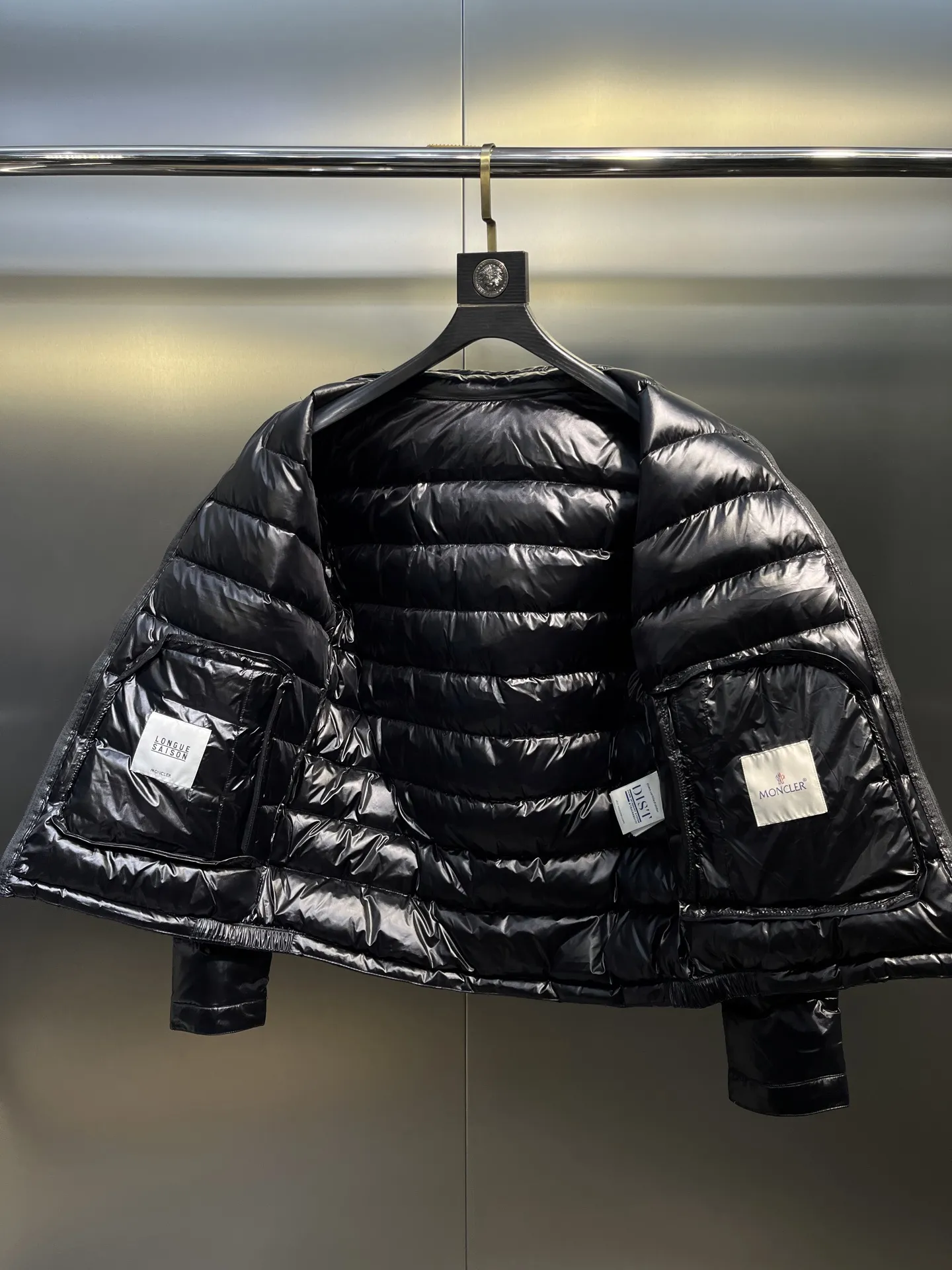 モンクレール ロングセゾン ダウンジャケット ブラック キルティング - 画像 (8)