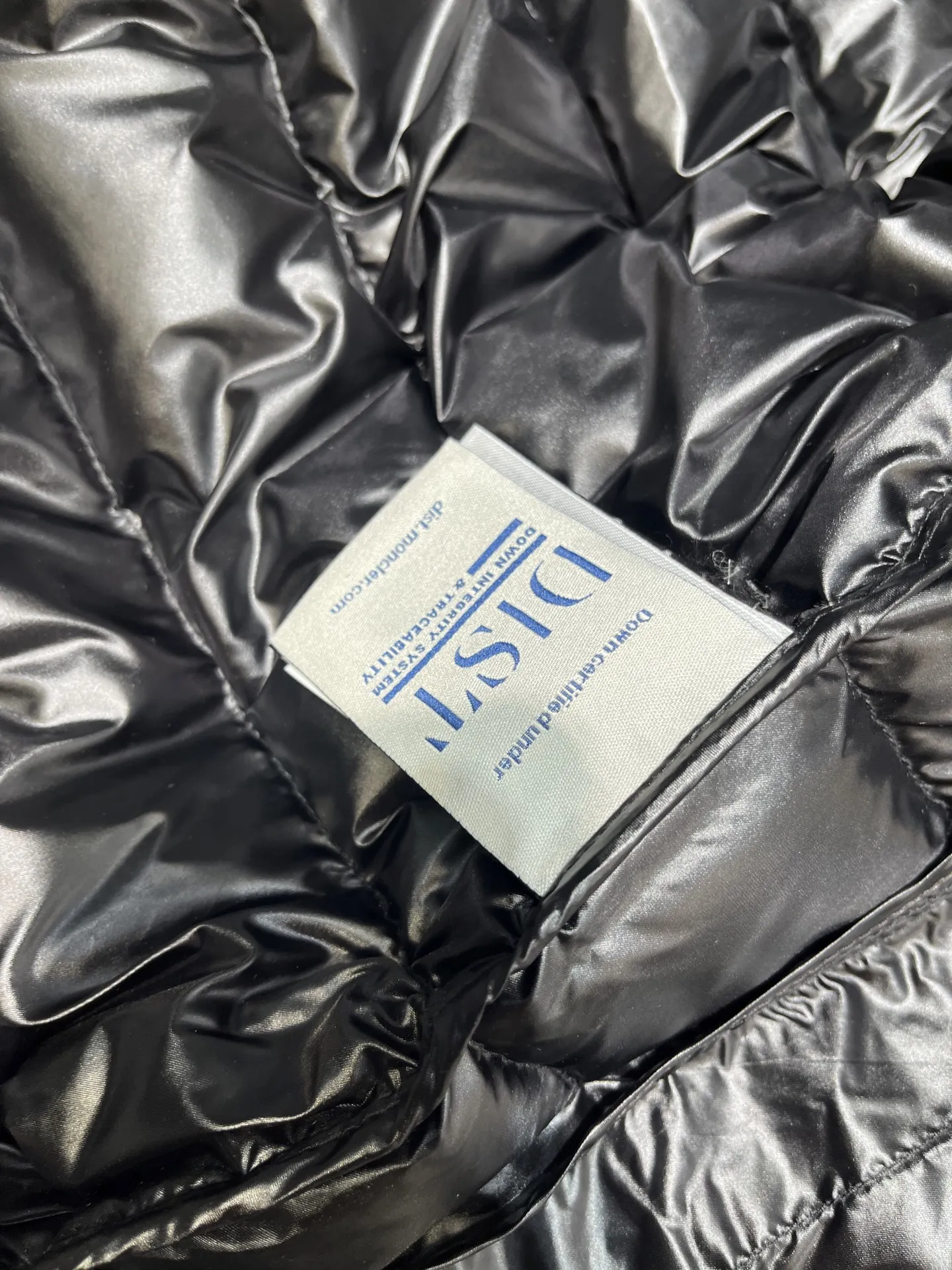 モンクレール ロングセゾン ダウンジャケット ブラック キルティング - 画像 (11)