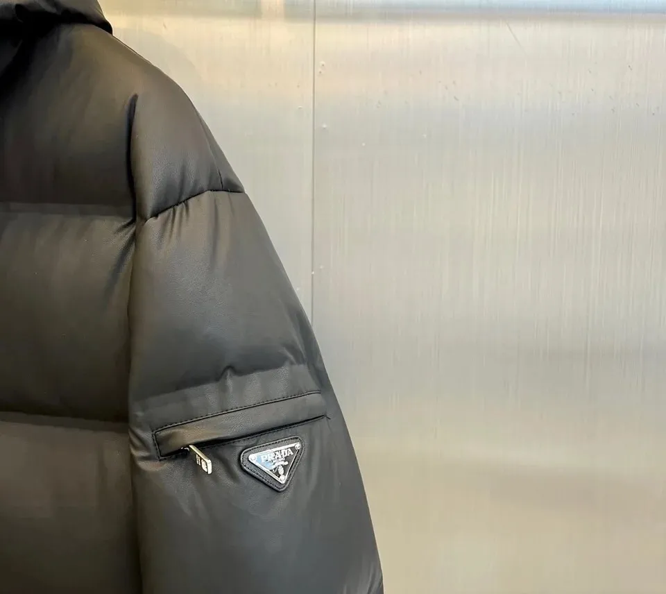 プラダ ガード フード付きダウンジャケット ブラック パッド入り - 画像 (8)