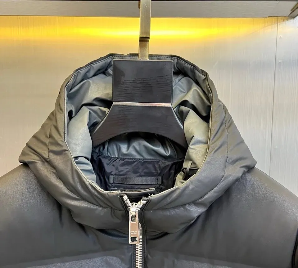 プラダ ガード フード付きダウンジャケット ブラック パッド入り - 画像 (9)