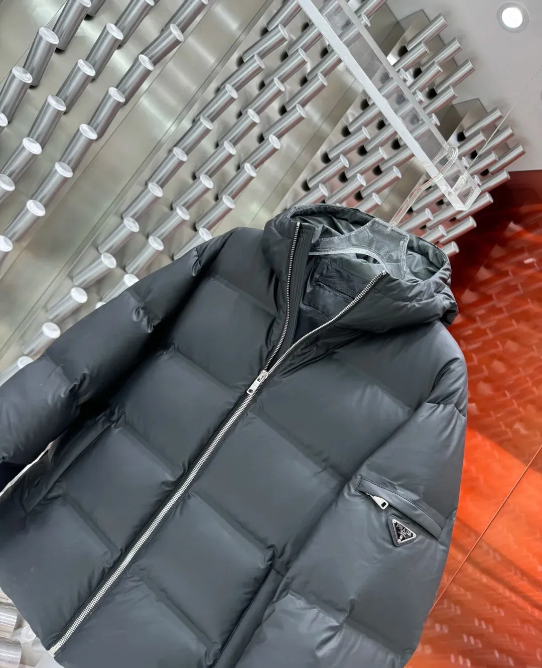 プラダ ガード フード付きダウンジャケット ブラック パッド入り - 画像 (10)