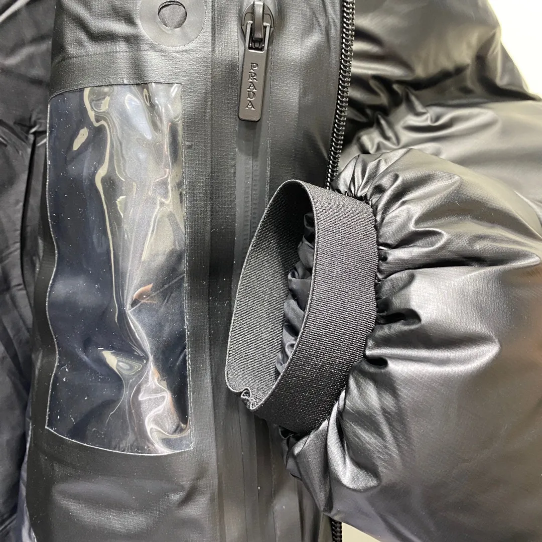 プラダ ダウンジャケット ブラック フード付き P500 - 画像 (9)