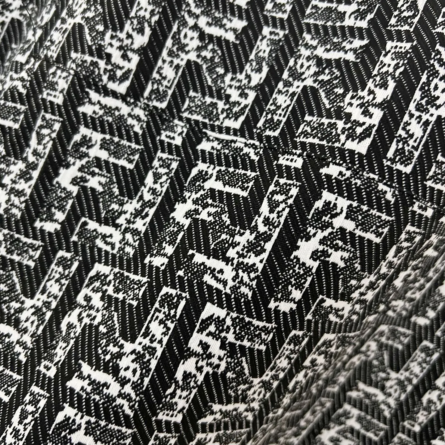 FENDI 黒白カモフラージュパーカー - 画像 (6)