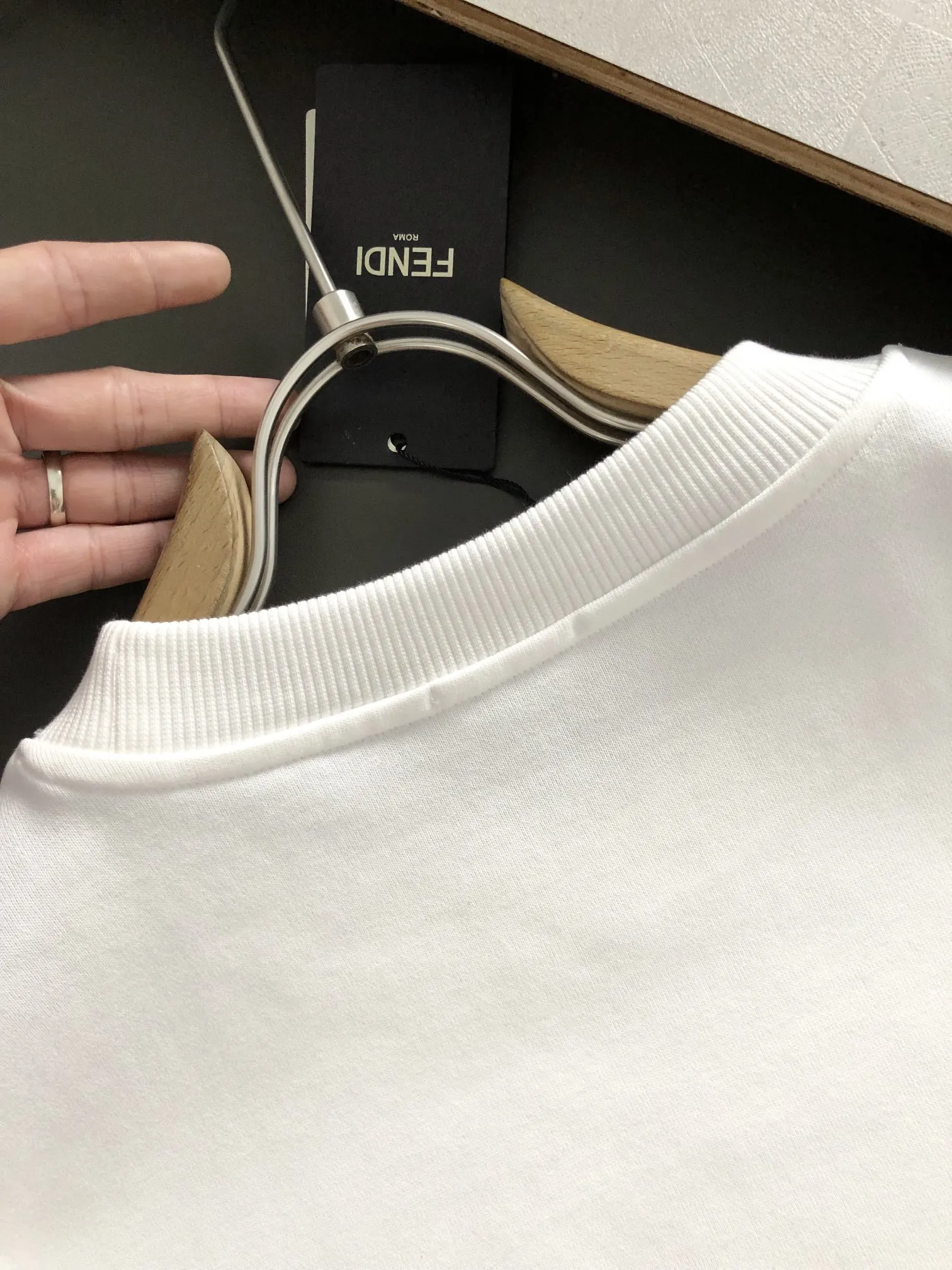 Fendi FF刺繍ロゴ白カジュアルスウェット - 画像 (9)