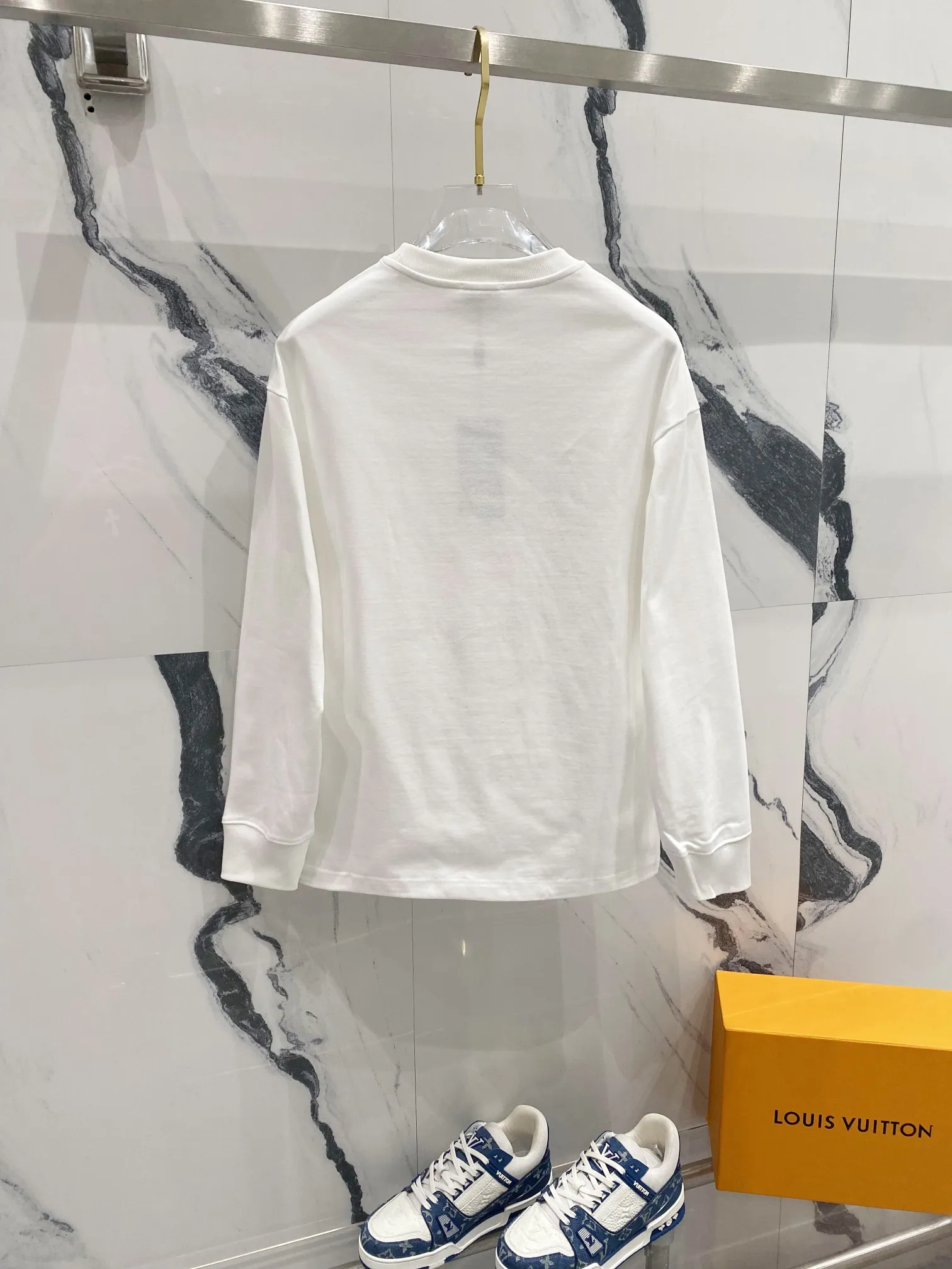 Fendi フェンディ FFカラーエンボスラウンドネックスウェット - 画像 (3)