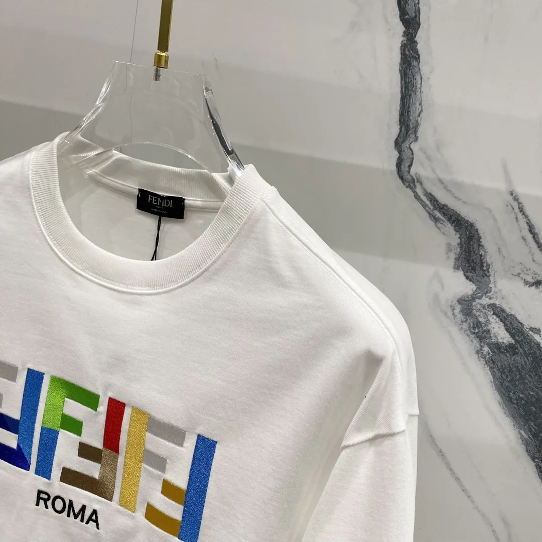 Fendi フェンディ FFカラーエンボスラウンドネックスウェット - 画像 (4)