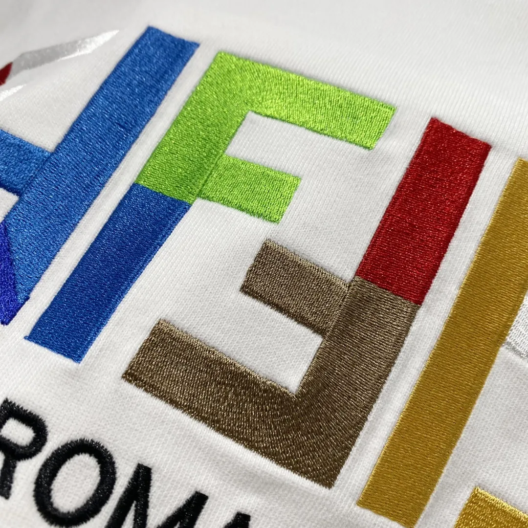 Fendi フェンディ FFカラーエンボスラウンドネックスウェット - 画像 (7)