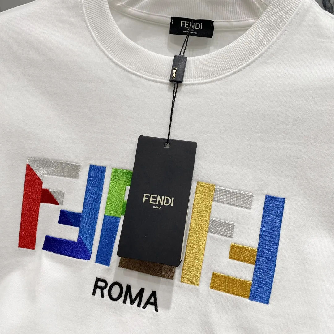 Fendi フェンディ FFカラーエンボスラウンドネックスウェット - 画像 (8)