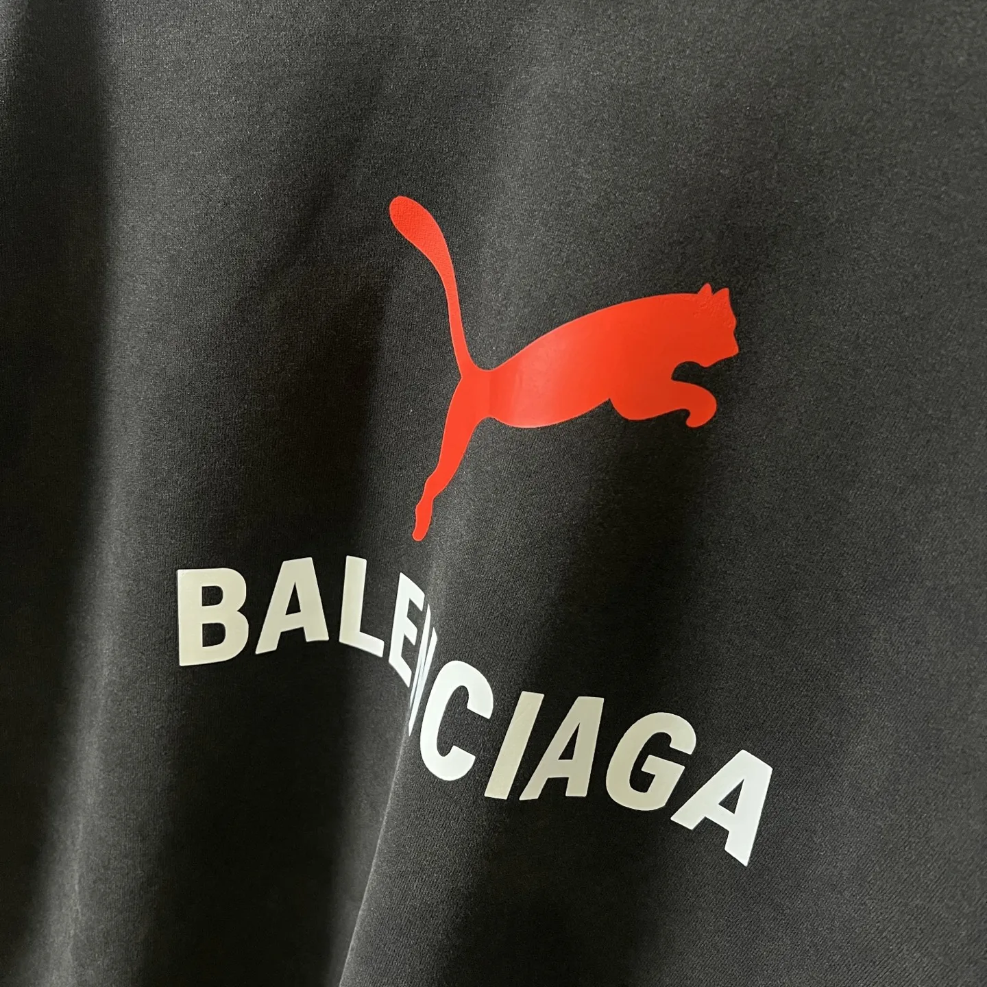 BALENCIAGA PUMA コラボ ダークナイトブラック スウェット - 画像 (7)