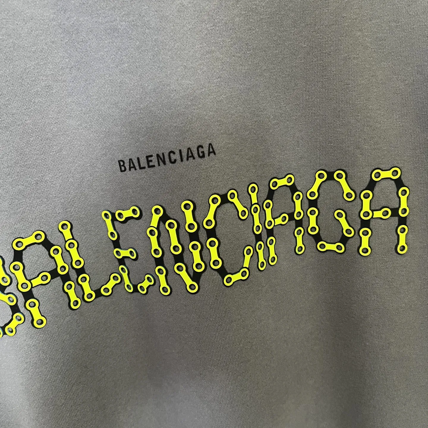 BALENCIAGA 暗夜黒 復古スタイル クルーネックスウェット - 画像 (8)